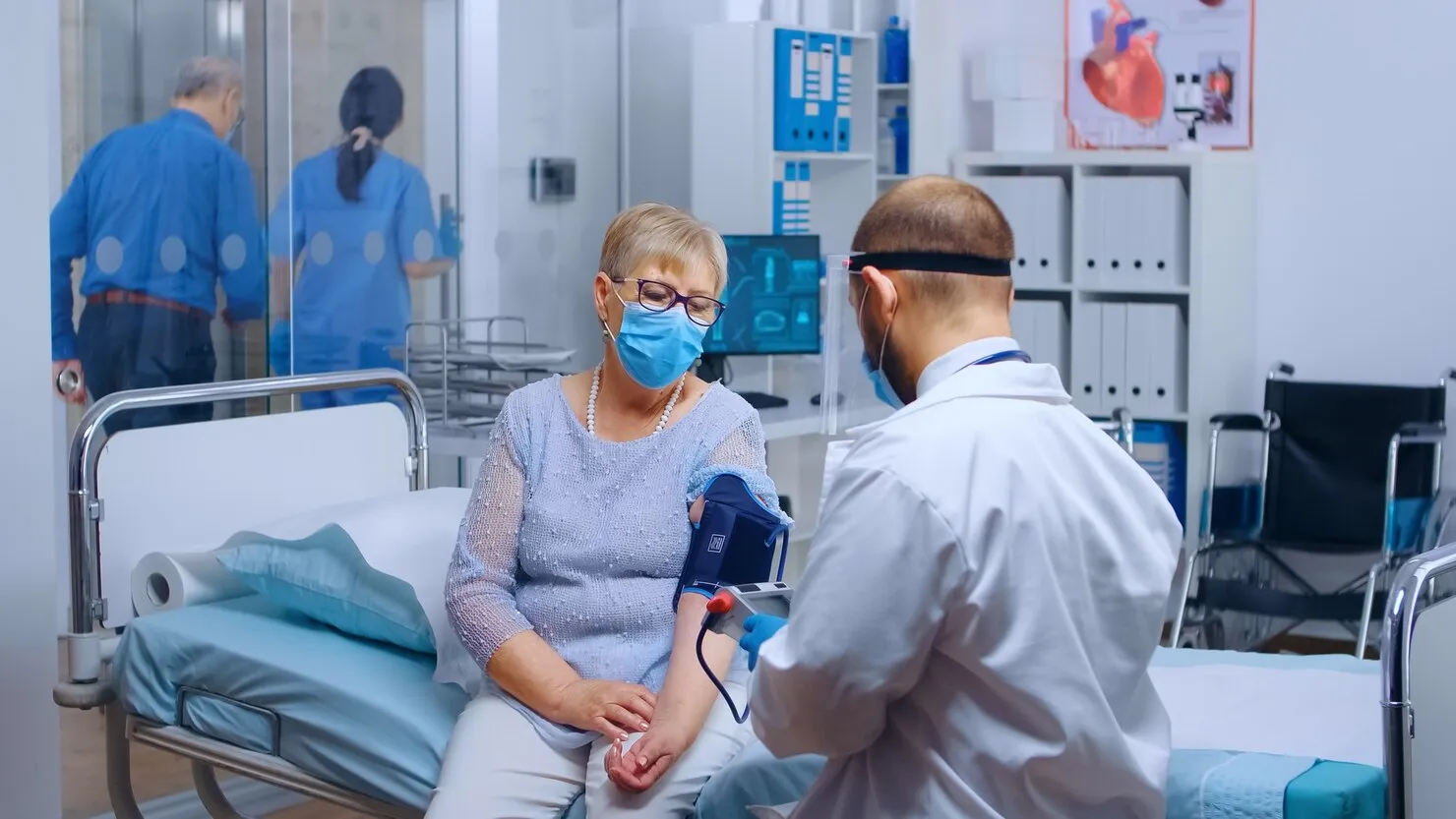 Минздрав: В российских больницах остаются 11 пациентов с ботулизмом