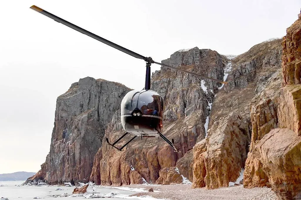 В Якутии нашли обломки пропавшего вертолёта Robinson, пилот и пассажиры погибли