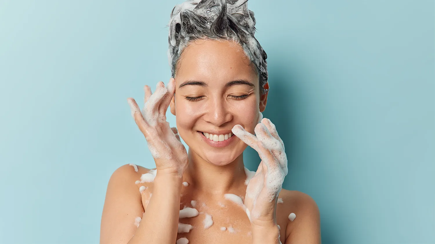 Как правильно мыть голову: 7 секретов идеальных и вечно чистых волос