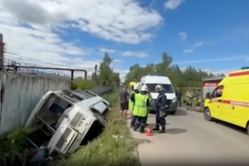 14 человек пострадали в ДТП с участием автобуса в Нижегородской области