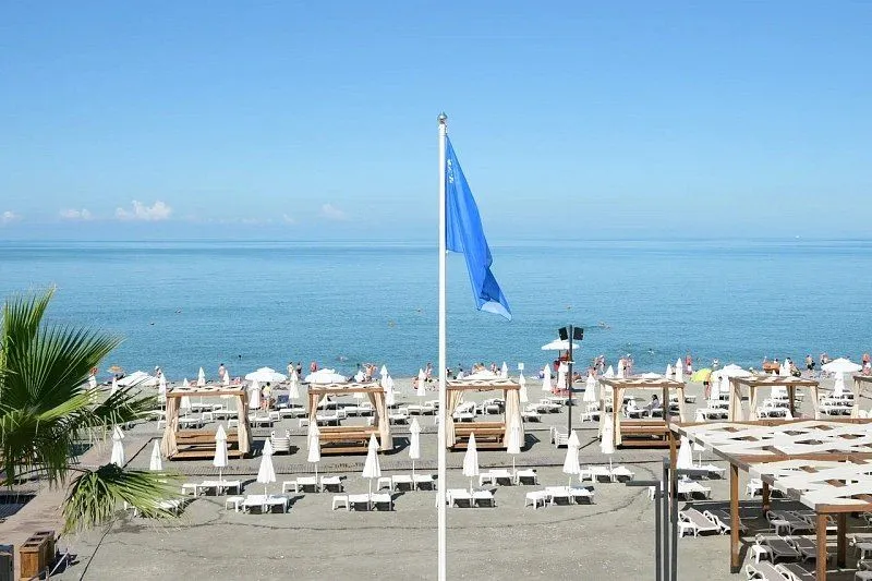 11 тысяч за сутки: Назван самый дорогой пляжный курорт России