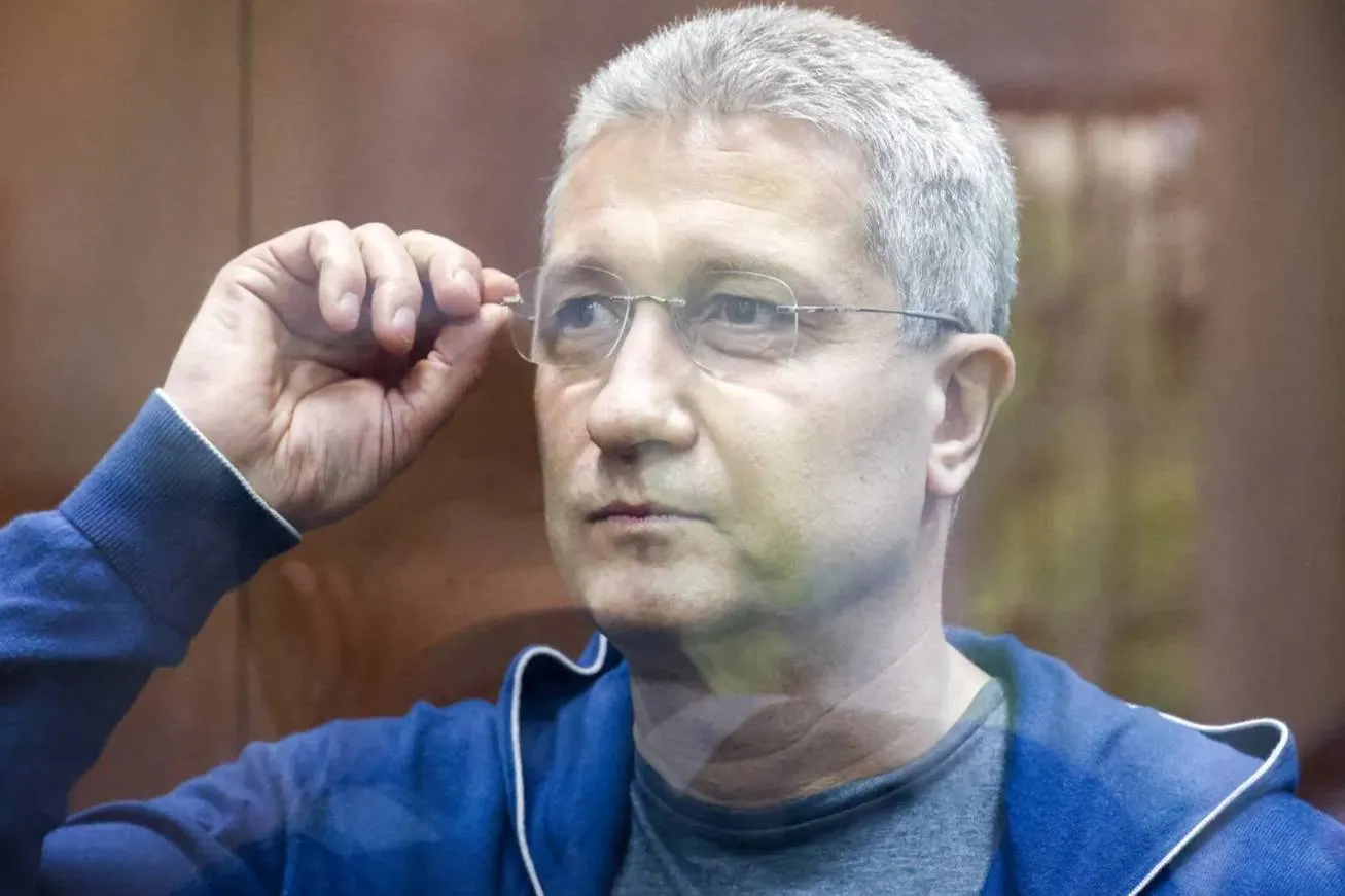 Обвиняемый в получении взятки Иванов не считает свои действия криминалом