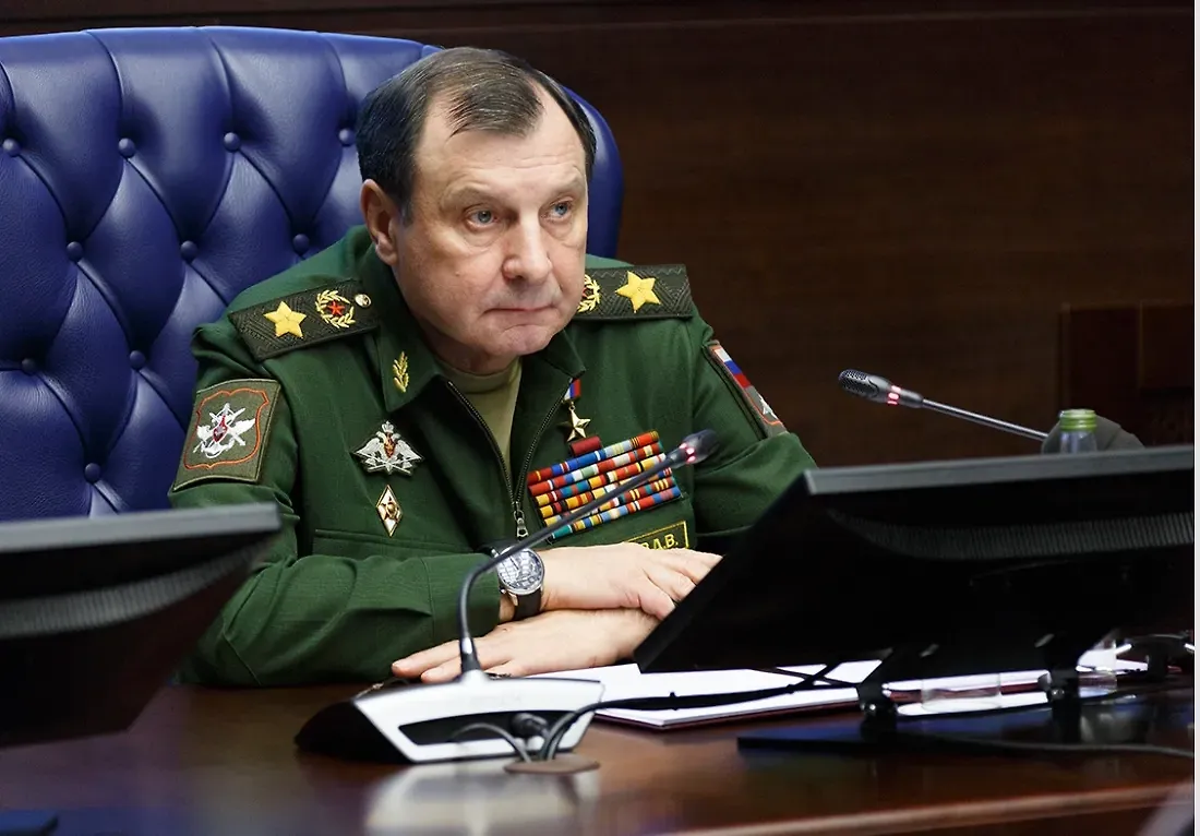 Бывшего замминистра обороны Булгакова могут лишить звания Героя России