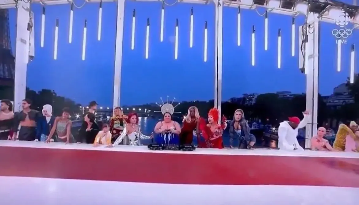 С аккаунта Олимпиады исчезло видео церемонии открытия с голым 