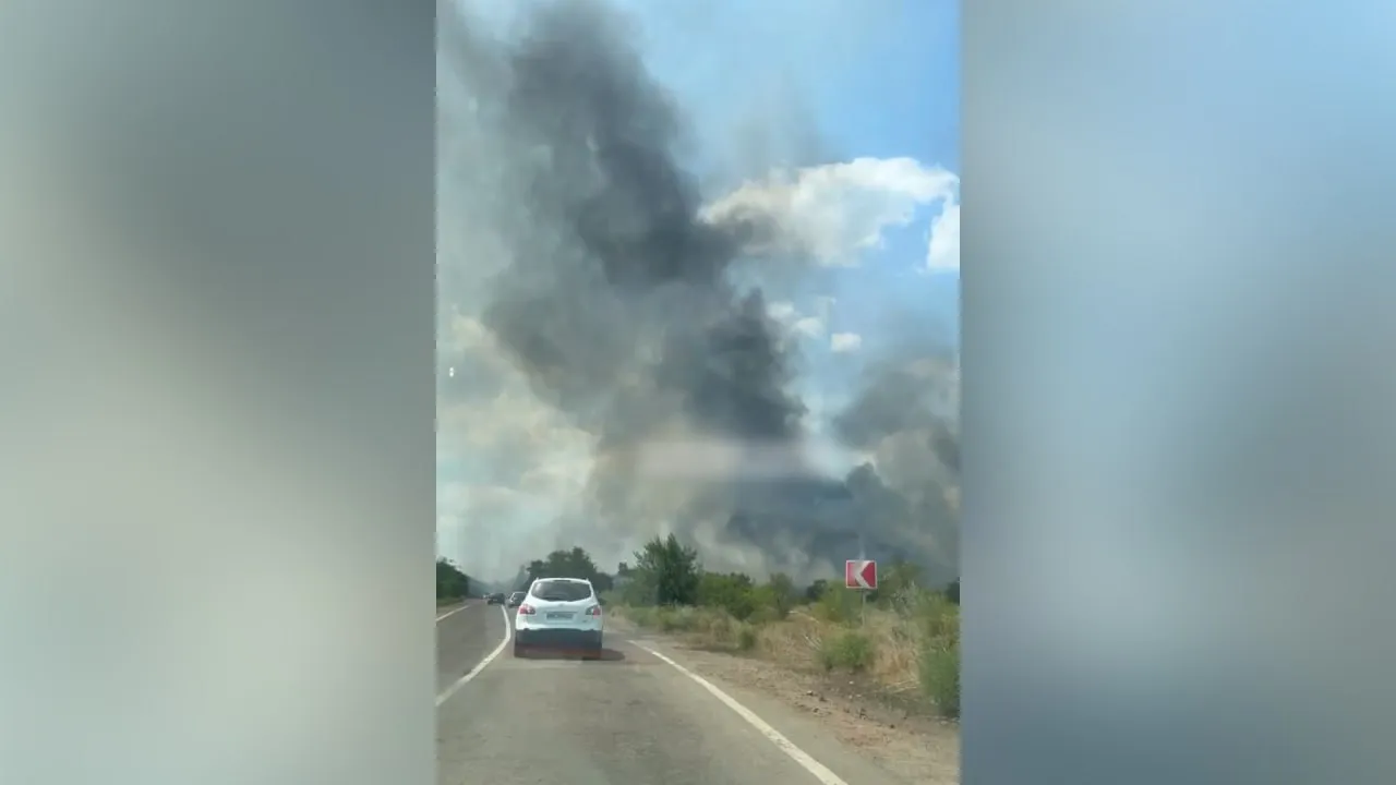 В Николаеве возник масштабный пожар, жителей просят не открывать окна