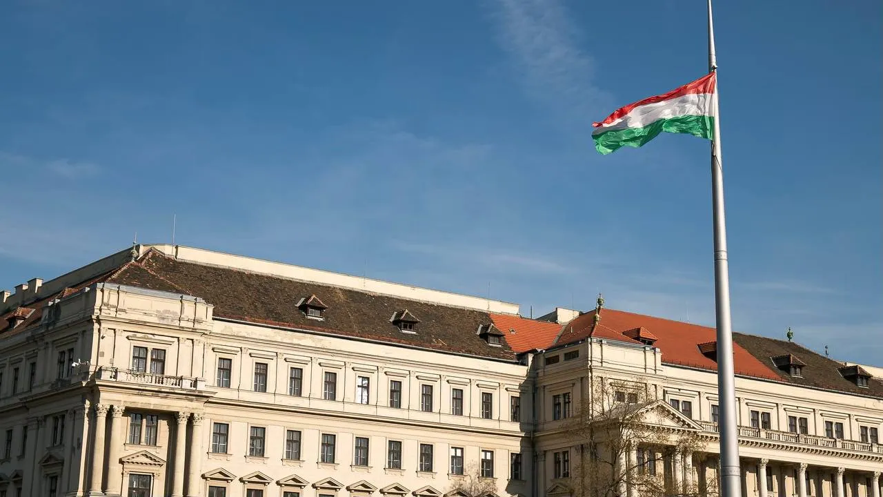 Польша предложила Венгрии покинуть Евросоюз и НАТО