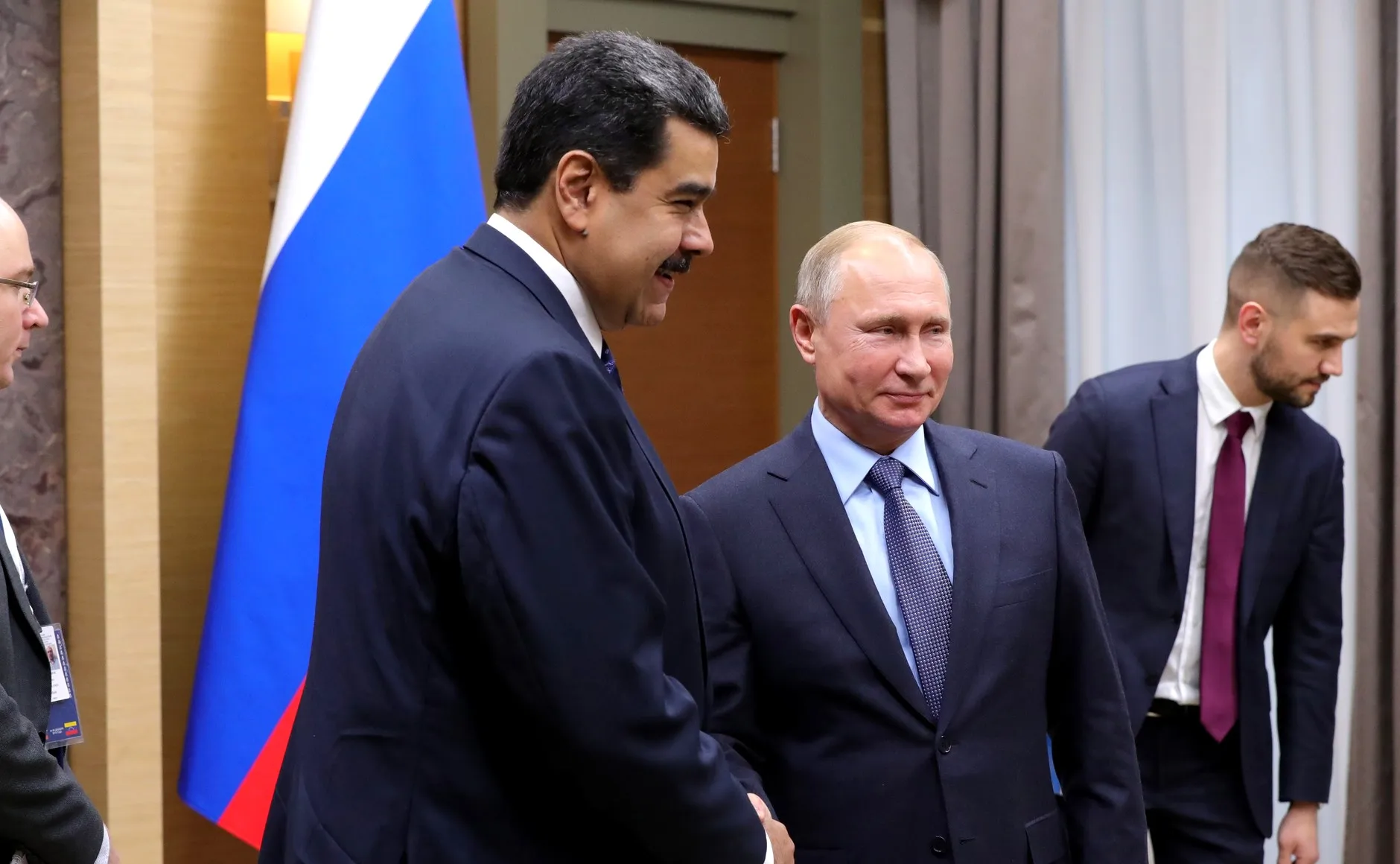 Путин поздравил Мадуро с триумфальной победой на выборах в Венесуэле