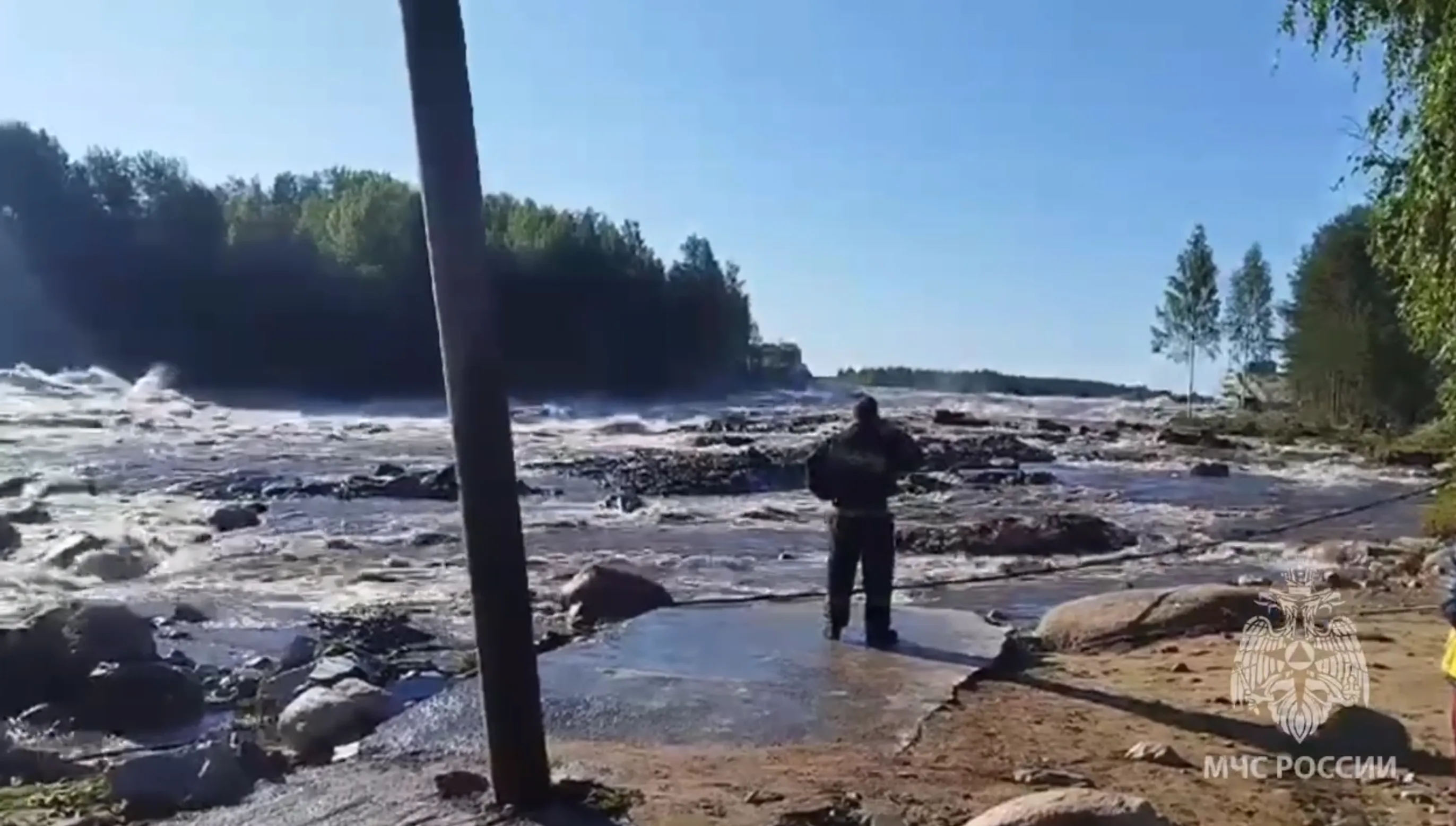 Один человек погиб в результате размытия перемычки Беломорско-Балтийского канала
