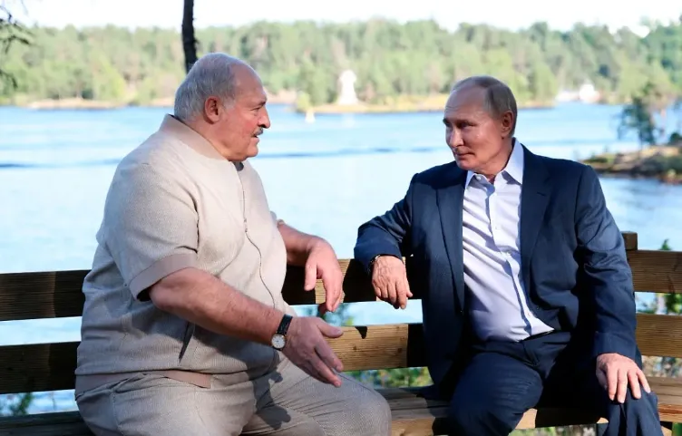 Путин и Лукашенко обсудили с силовиками безопасность в ходе закрытой встречи на Валааме