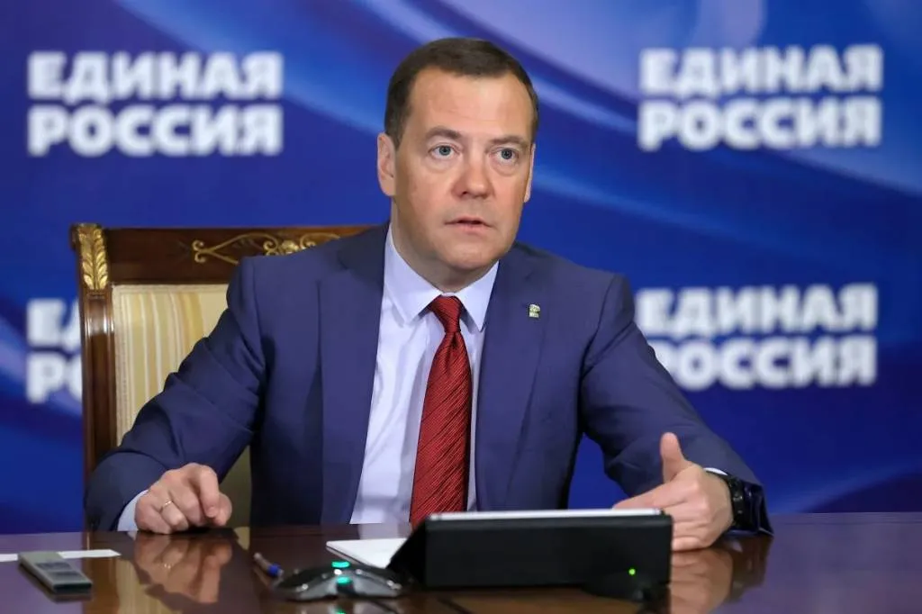 Медведев пообещал придерживаться высоких стандартов при подготовке ЕР к ЕДГ-2024