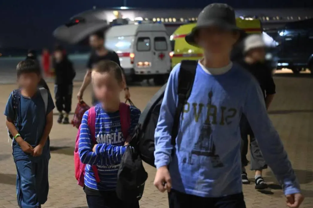 Из Сирии на родину вернули ещё 20 российских детей
