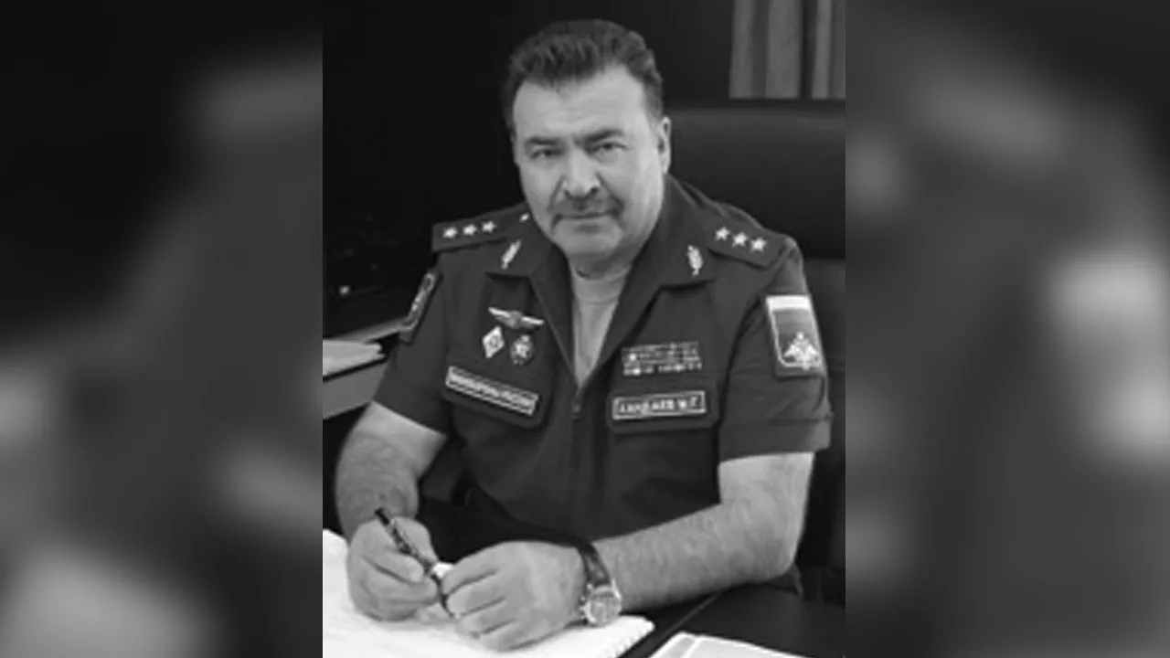 Умер глава Управления государственной экспертизы Минобороны РФ Магомед Хандаев