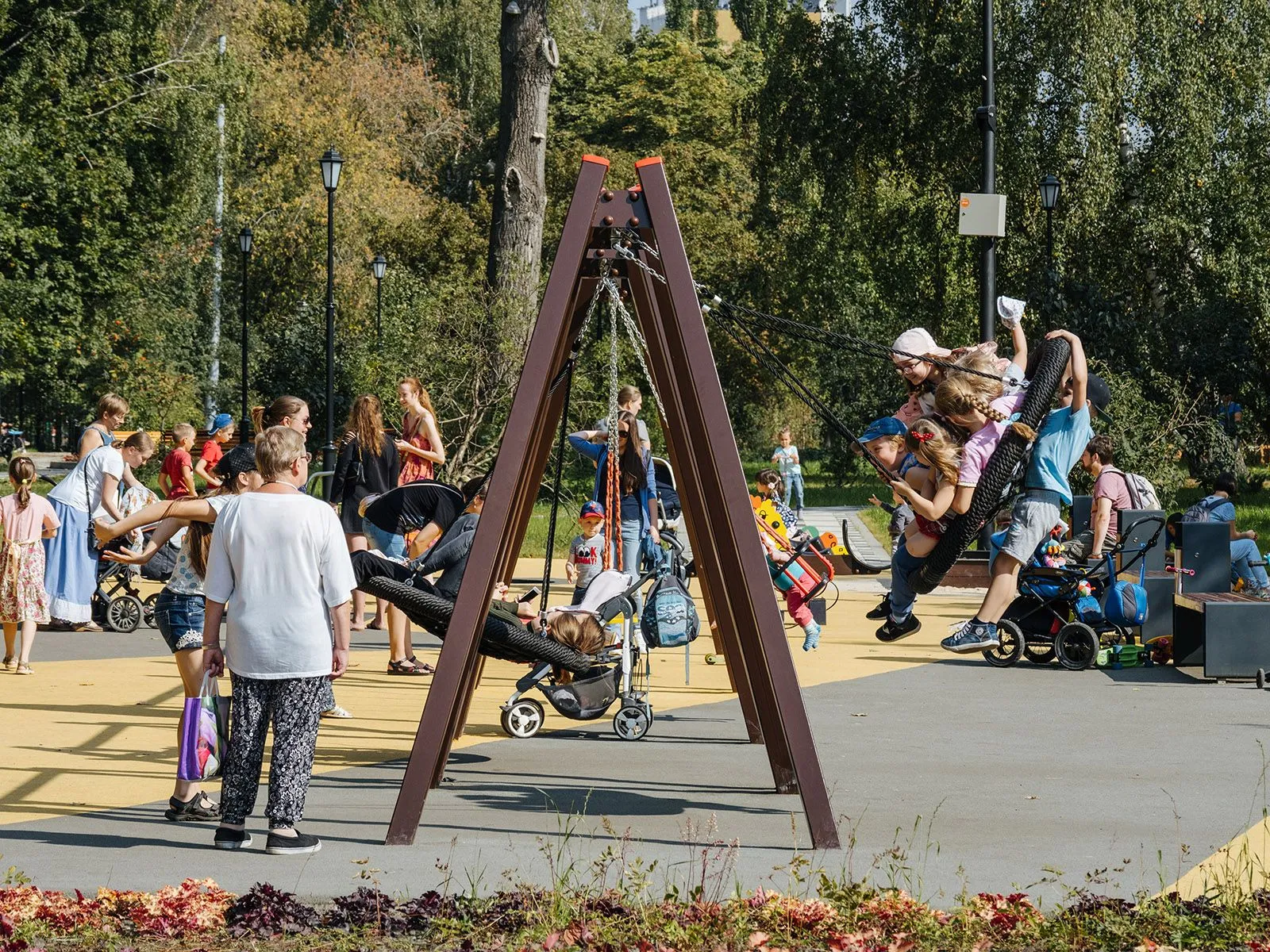 Прогулки и занятия спортом: Москвичам рассказали о возможностях для отдыха в Детском Черкизовском парке