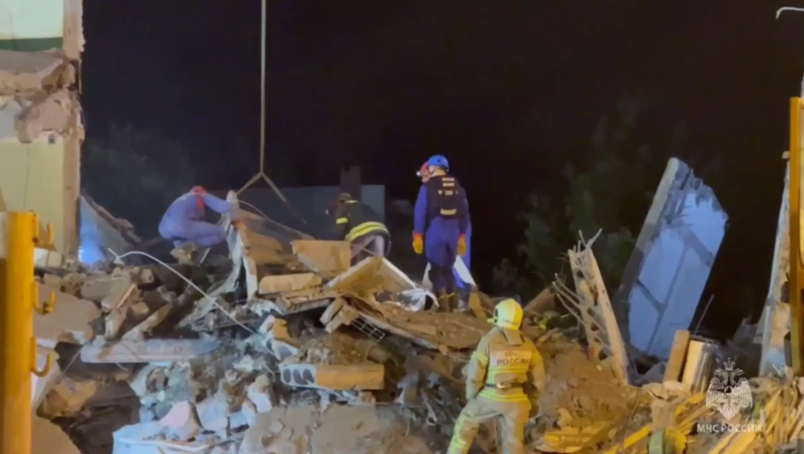Ещё два тела достали из-под завалов в Нижнем Тагиле, погибших уже 10