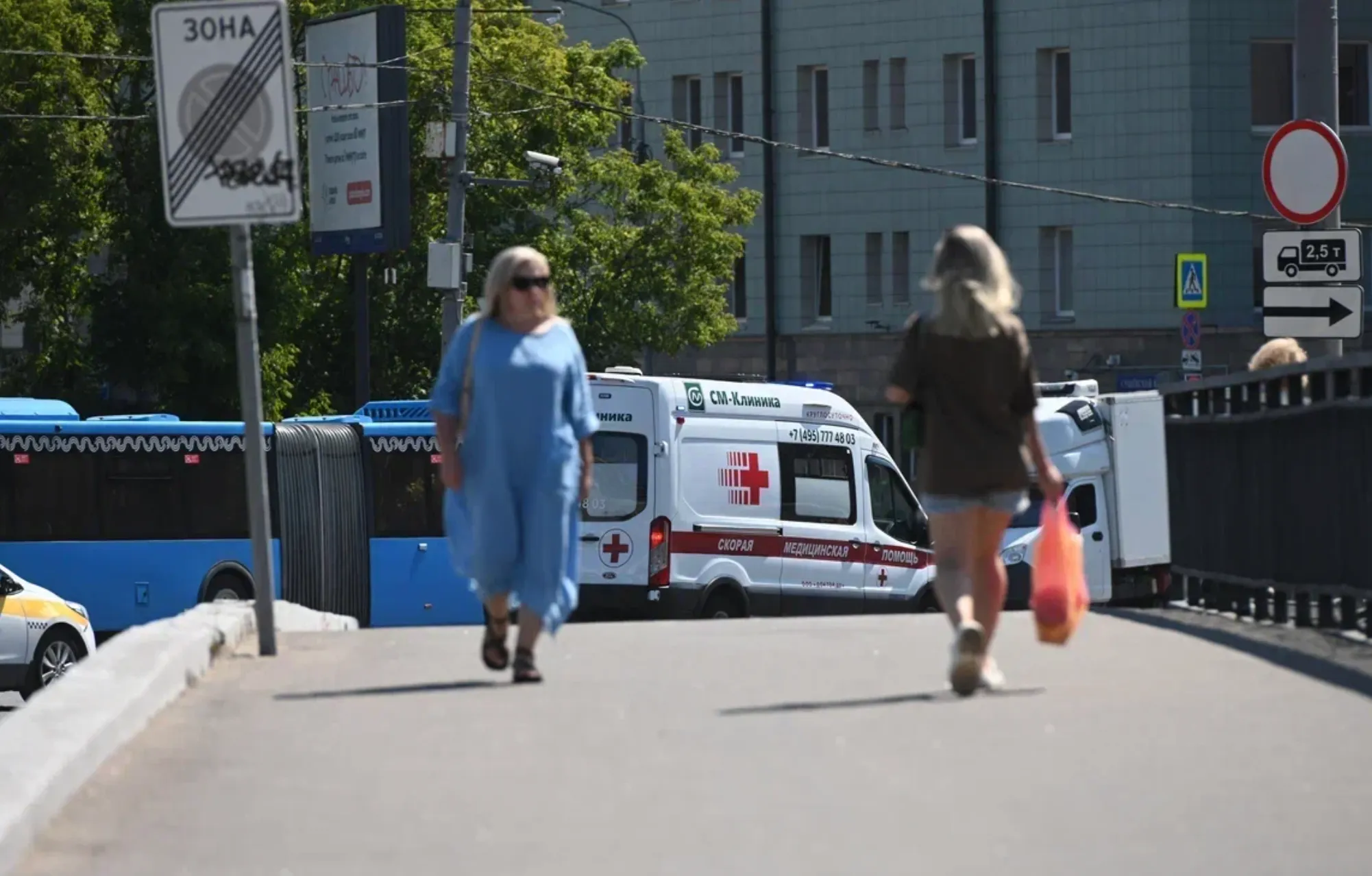 Посетителя МФЦ в Москве спасли после попытки самоподжога