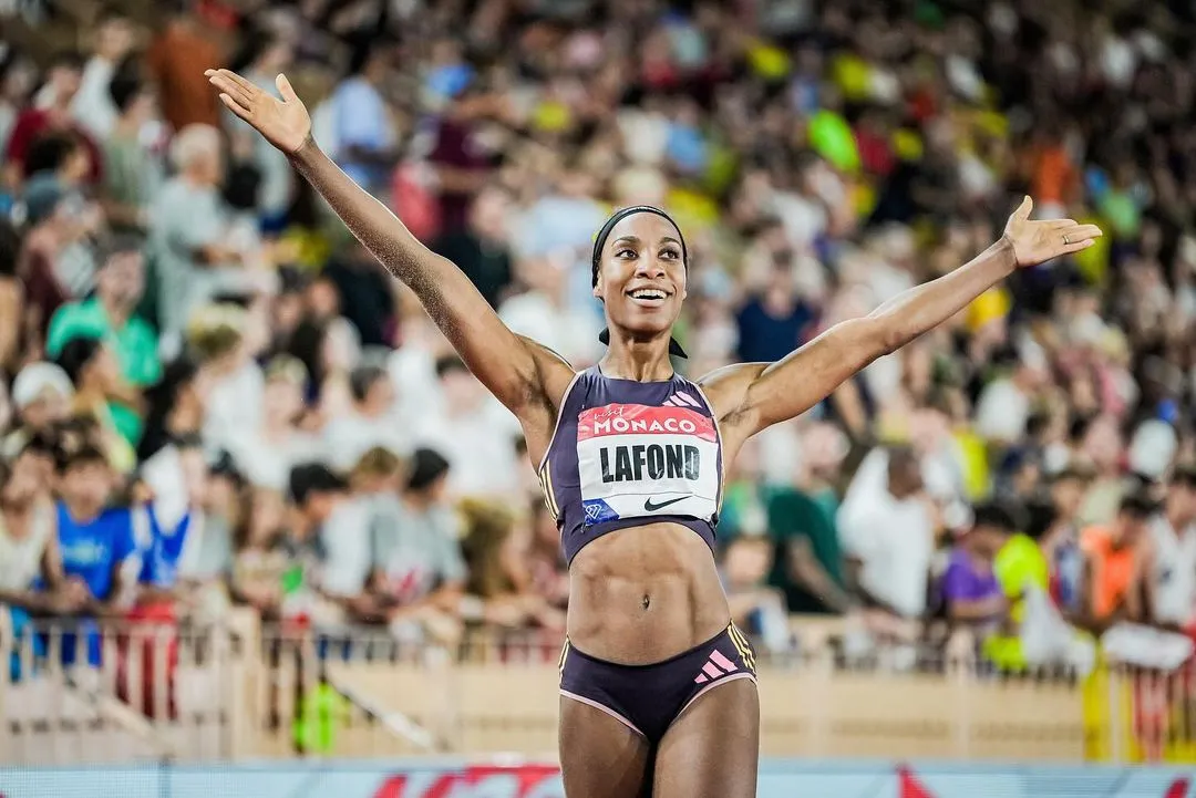 Прыгунья из Доминики Лафонд принесла стране первую в истории олимпийскую медаль