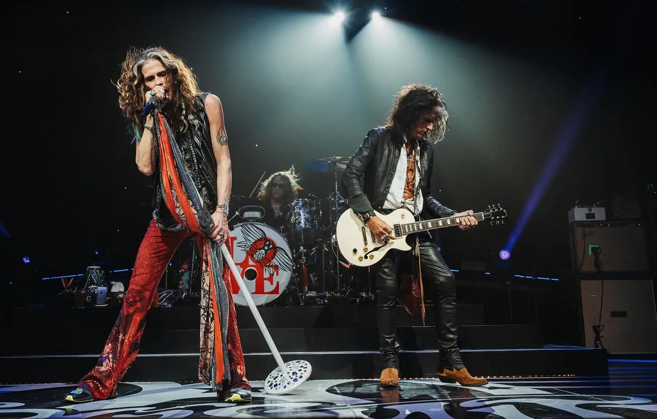 Aerosmith отменила прощальный тур из-за проблем с голосовыми связками у Тайлера