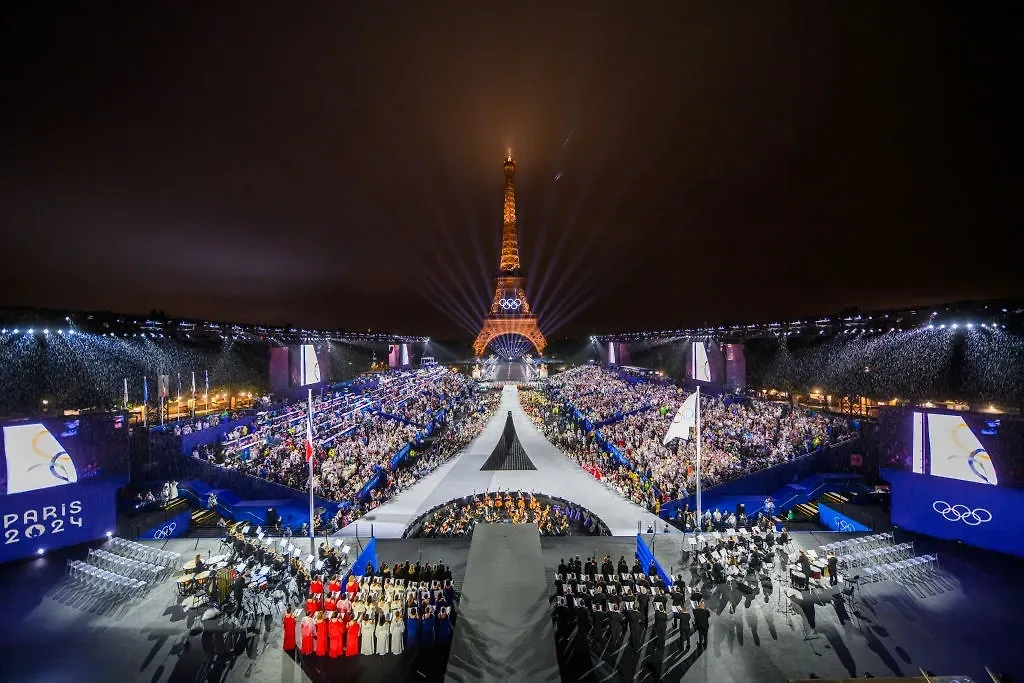 Франция потратила почти вдвое больше денег в Олимпиаду, чем хотела