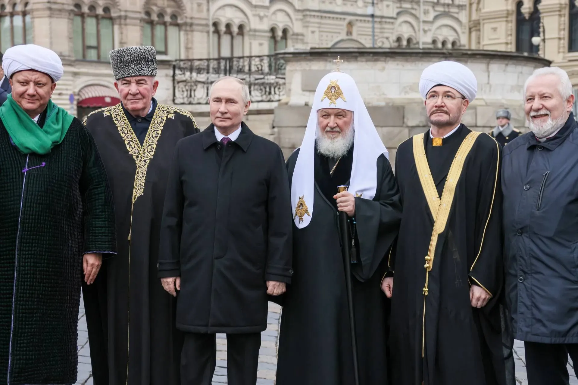 Выдающийся лидер: Главы мусульманских организаций России соболезнуют в связи со смертью Бердиева