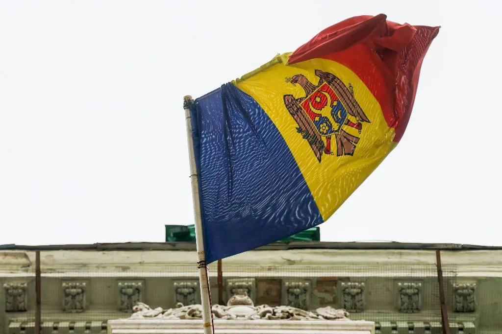 РФ высылает сотрудника посольства Молдавии в качестве ответной меры