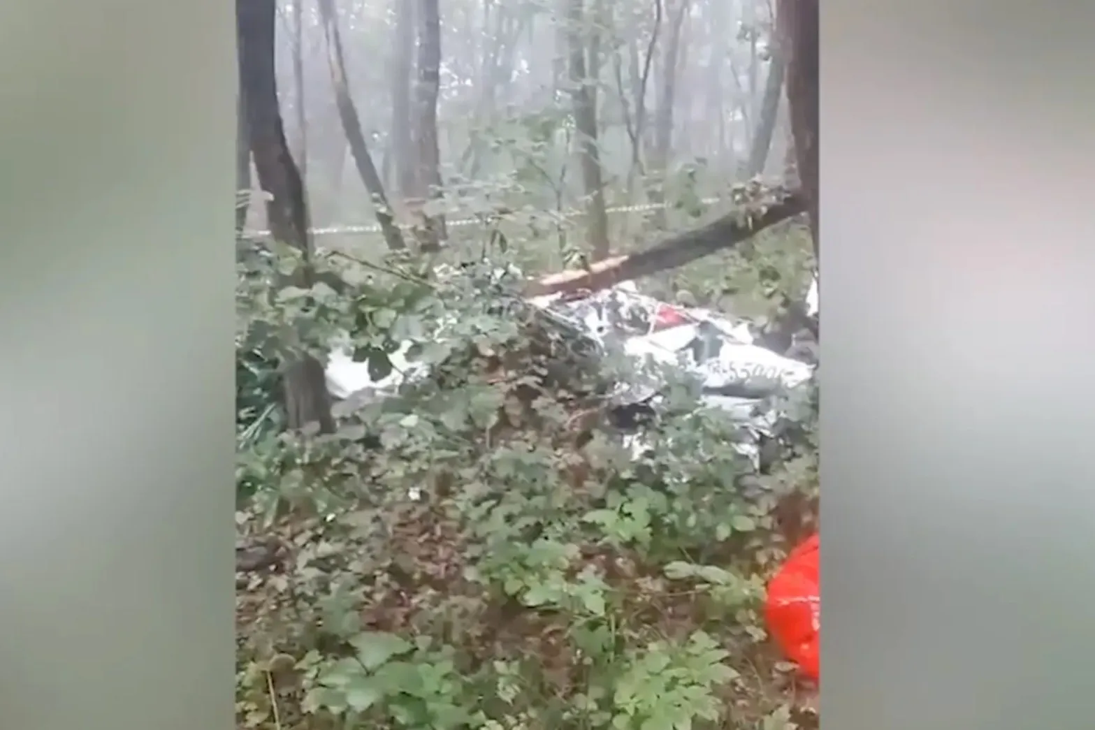 Опубликовано видео с места крушения самолёта в Приморье, где разбились супруги из Омска