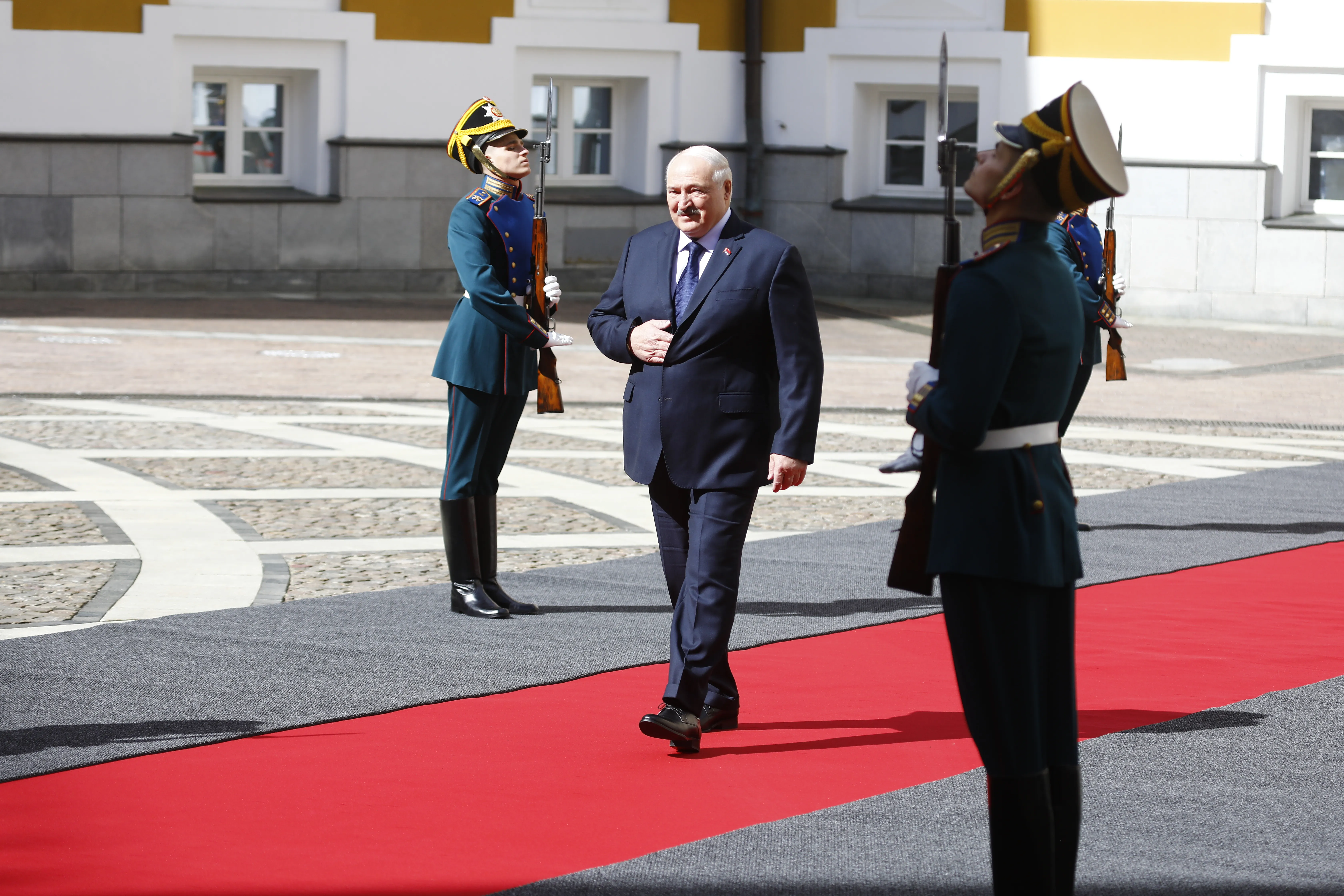 «‎Мне стало плохо!» Лукашенко рвёт и мечет из-за ужаснейшей ситуации в Витебской области