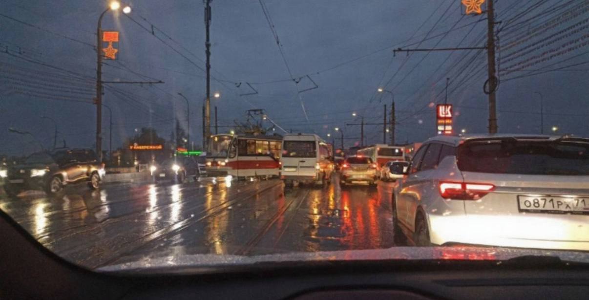 Массовое ДТП с маршрутками и трамваем в Туле: 4 человека погибли, 19 пострадали
