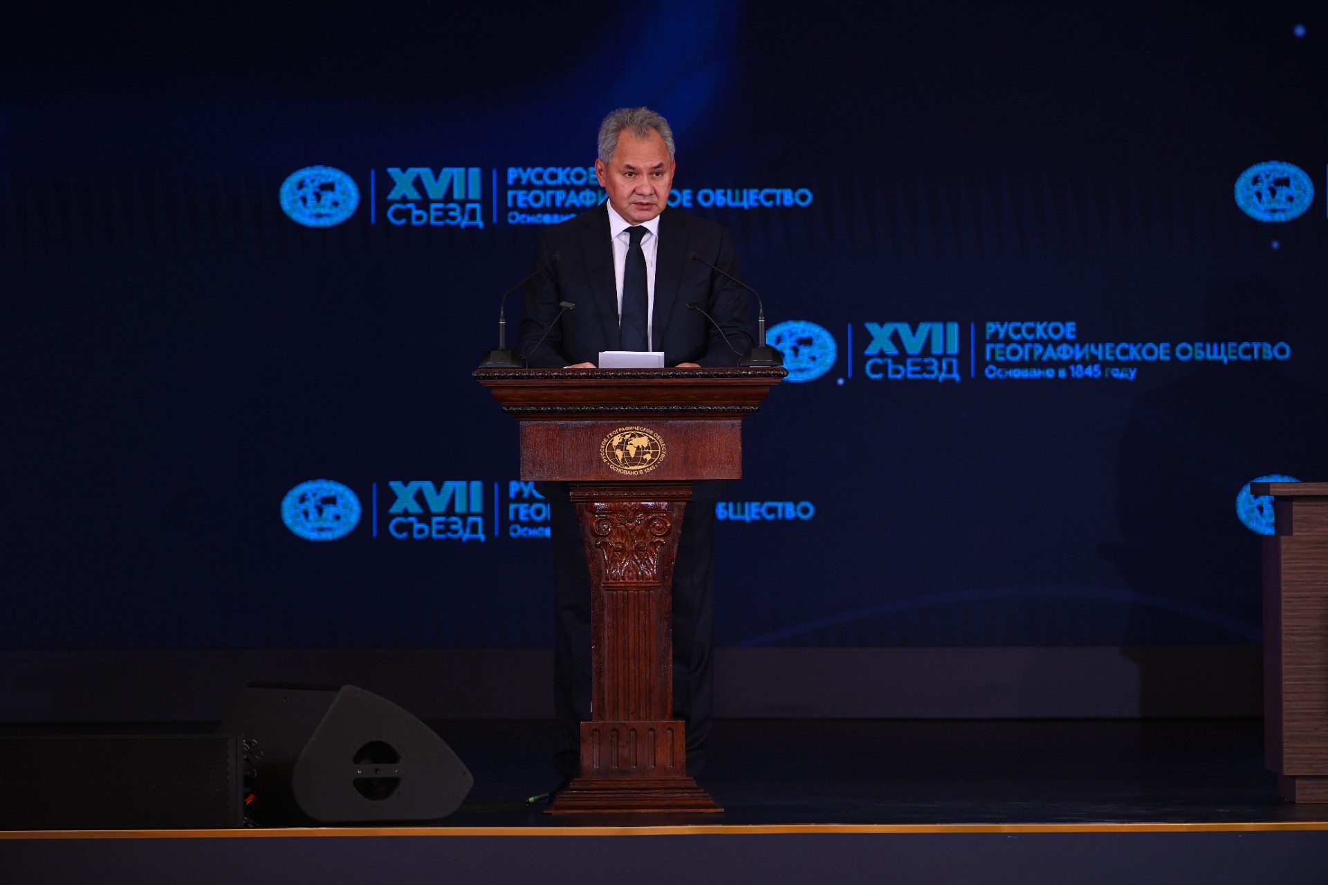 Шойгу описал подход Запада в политике фразой «К чему стадам дары свободы?»