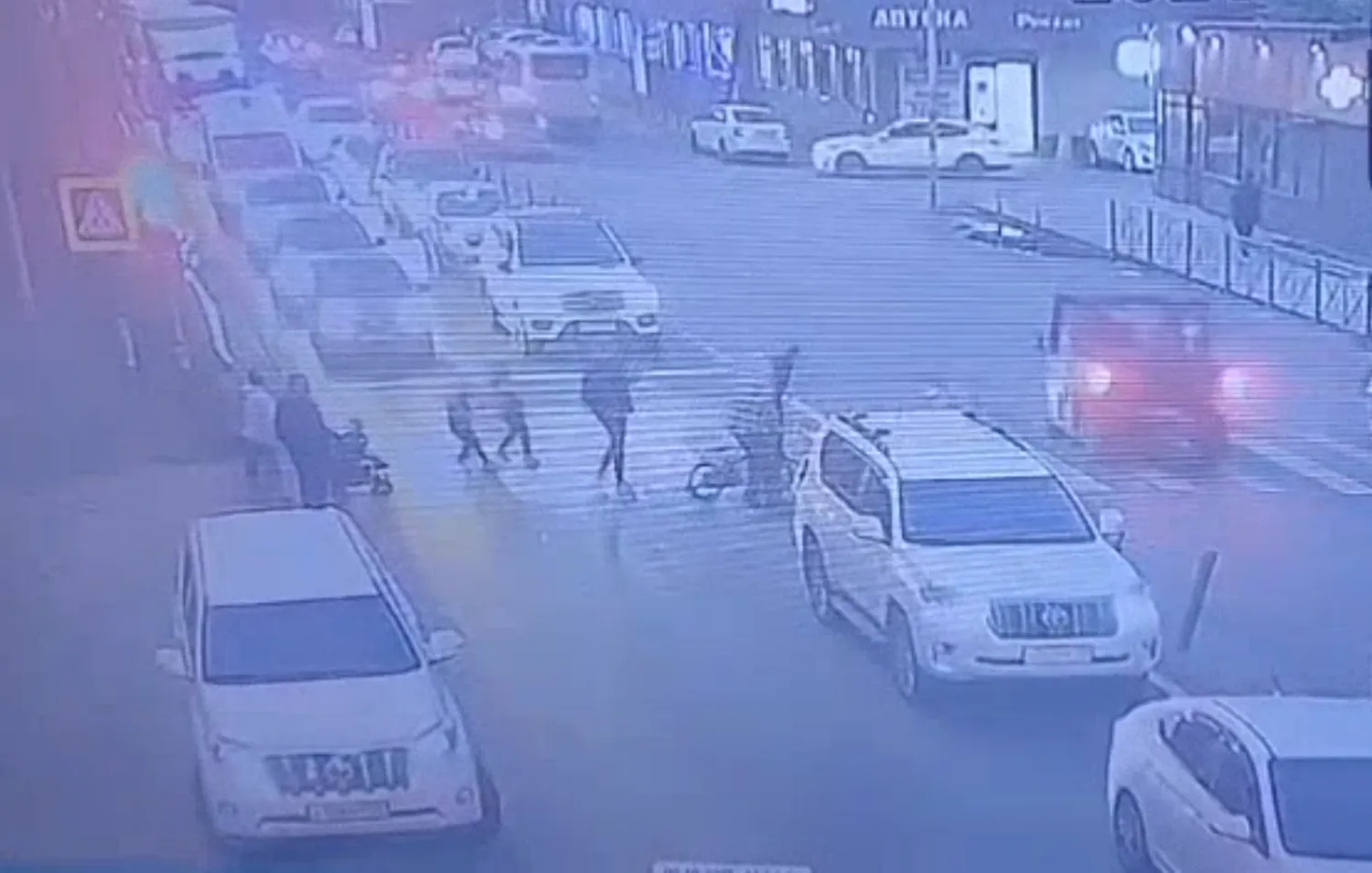 Подросток на багги сбил двух детей на светофоре в Люберцах