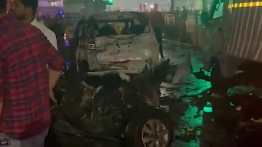 В Индии задержали двух бывших владельцев взорвавшегося в Нью-Дели автомобиля