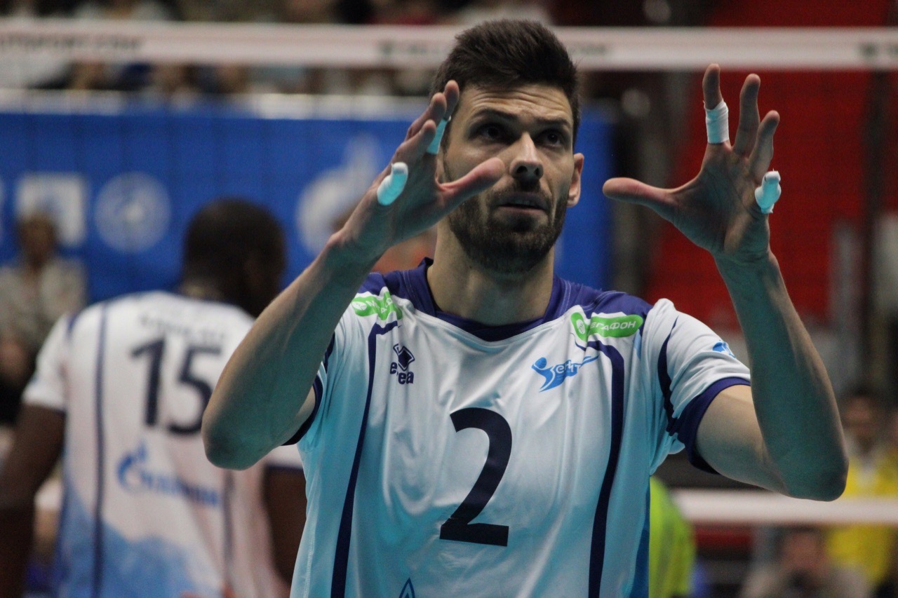 Мошенники выманили у экс-волейболиста сборной России Дивиша 28 млн рублей