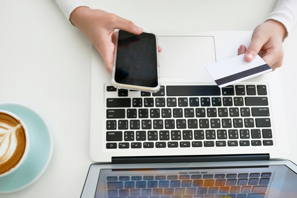 Названы критерии, по которым банки определяют подозрительные переводы