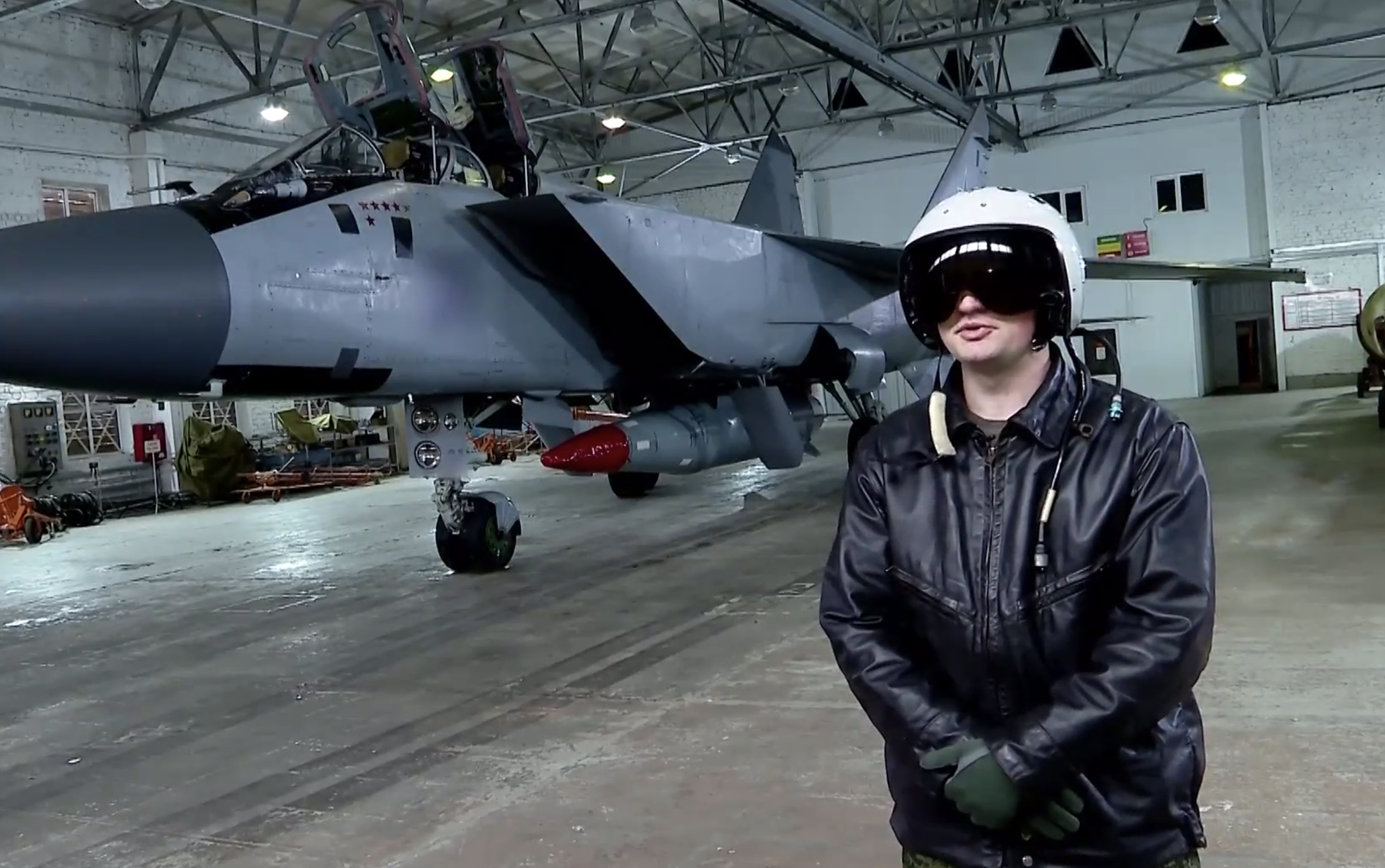 Штурман не смог бы посадить российский истребитель МиГ-31 в случае угона