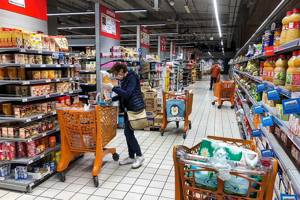 В Италии взлетели цены на продукты из-за антироссийских санкций
