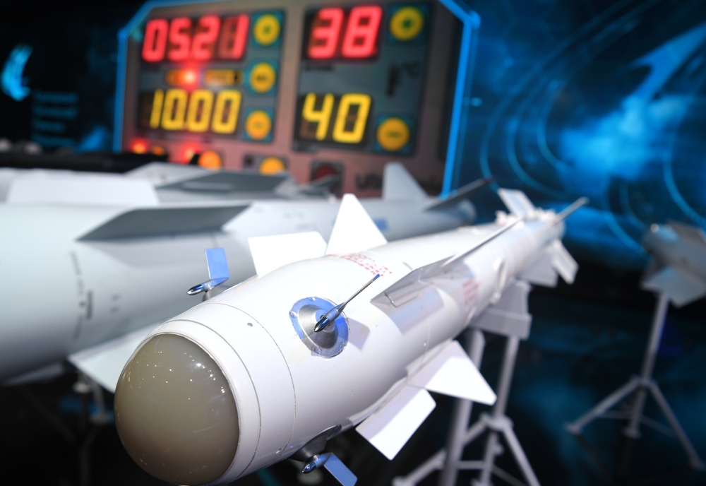 Создатели передовых бомбовых кассет и взрывателей получили премии Макаровца