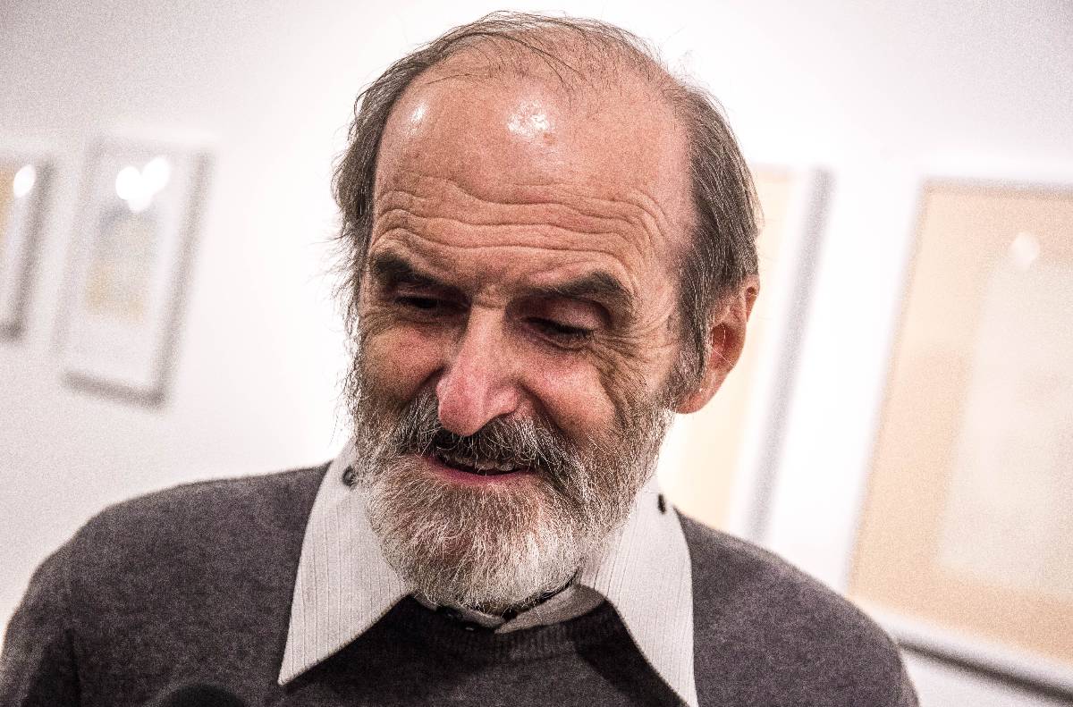 Прах художника Эрика Булатова перевезут в Москву для захоронения не раньше весны