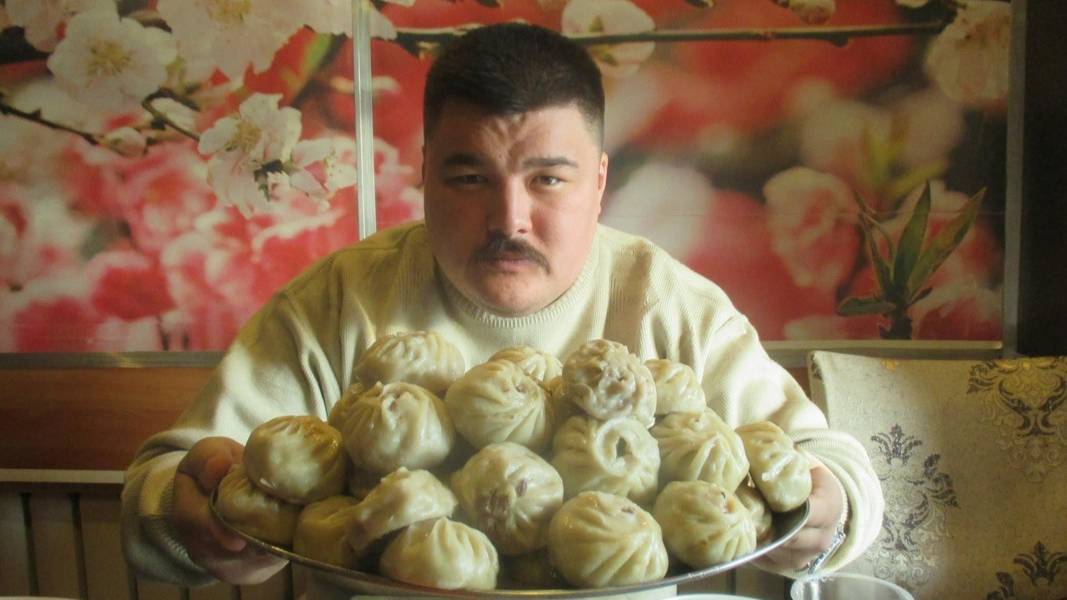 Три года живущий в консульстве в Сиднее россиянин жалуется на «тюремные» условия