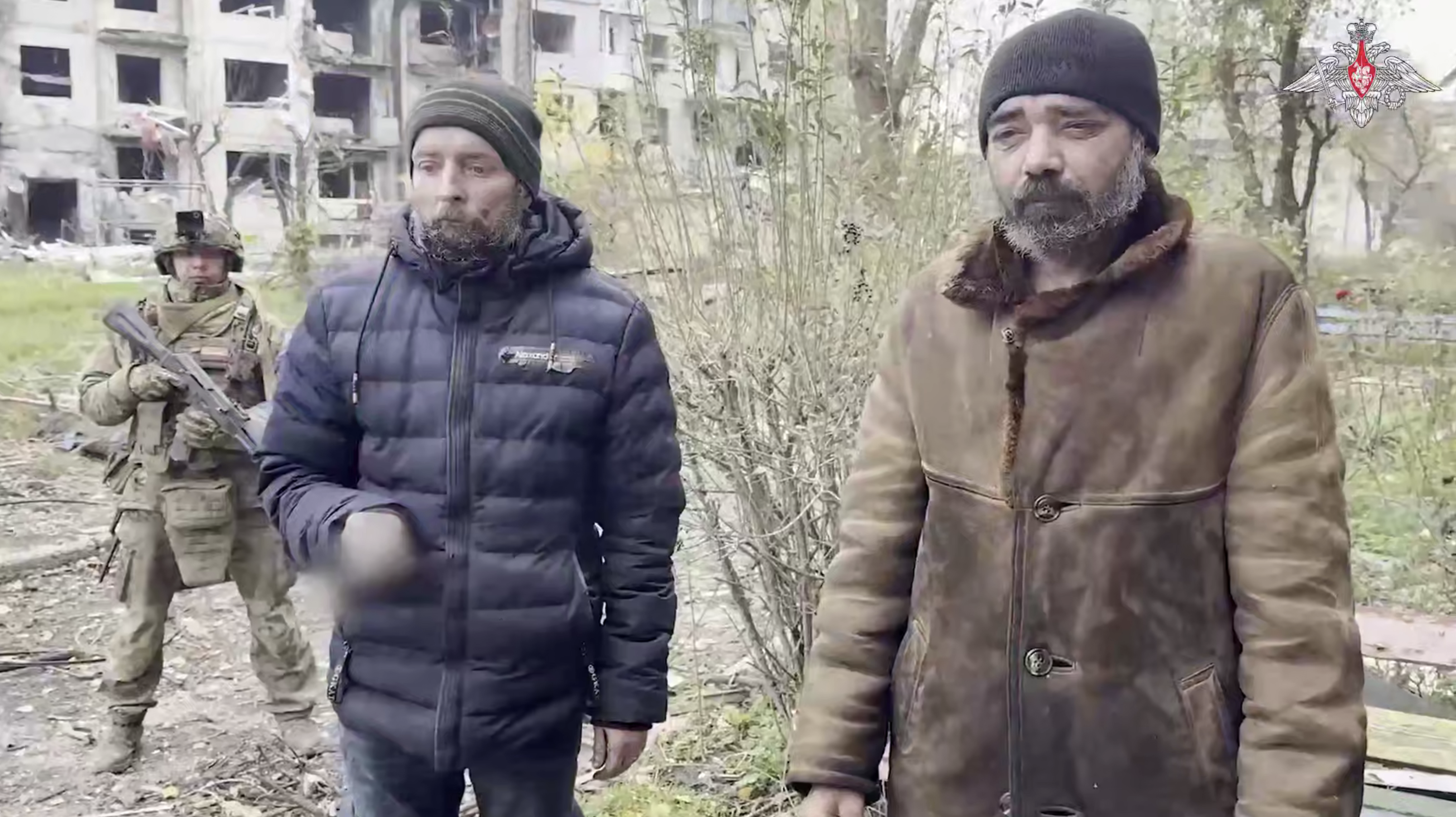 Ruske sile v Krasnoarmejsku zajele ukrajinske vojake, preoblečene v civiliste.