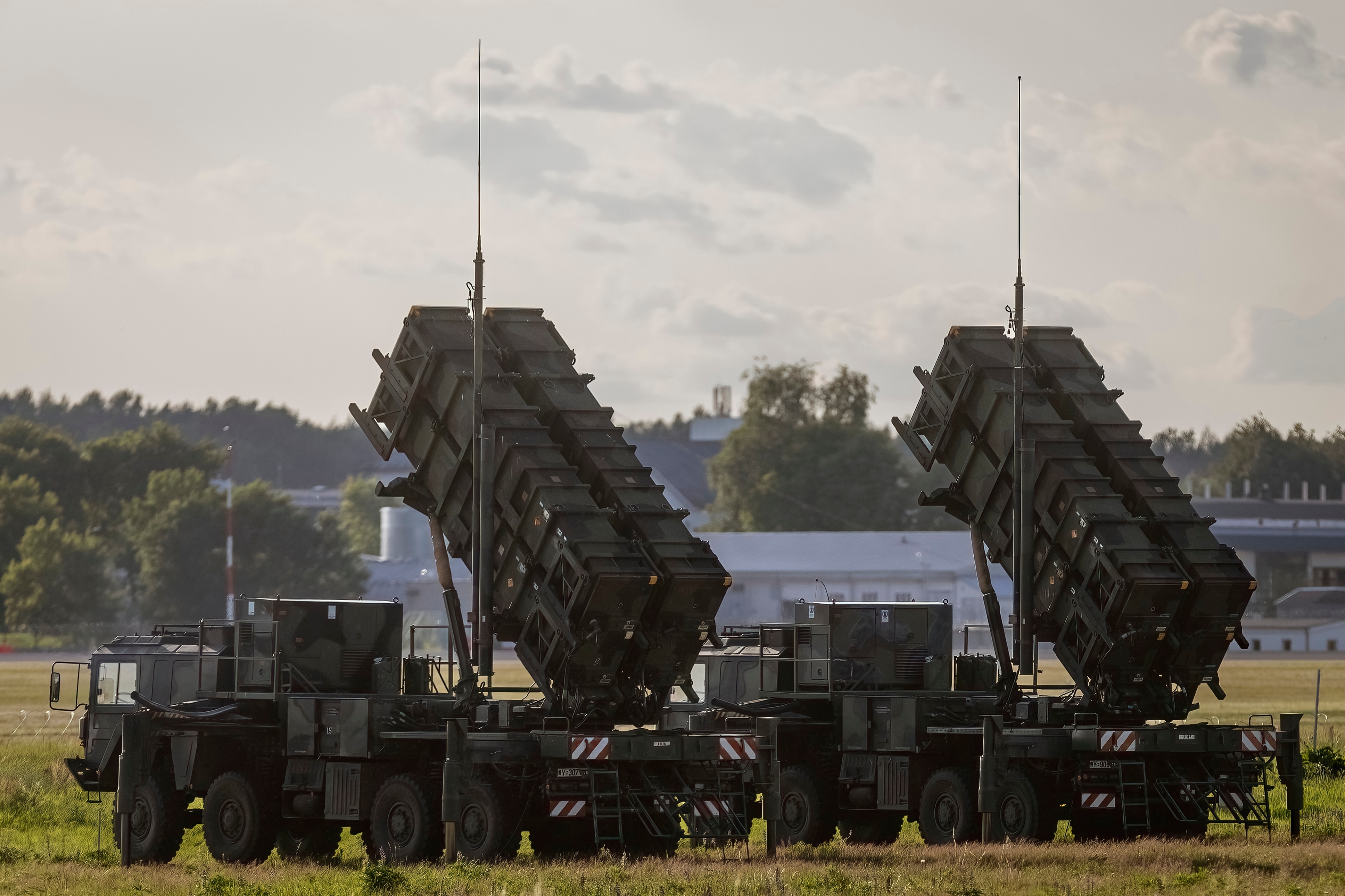 Фицо попросил генсека НАТО усилить ПВО Словакии