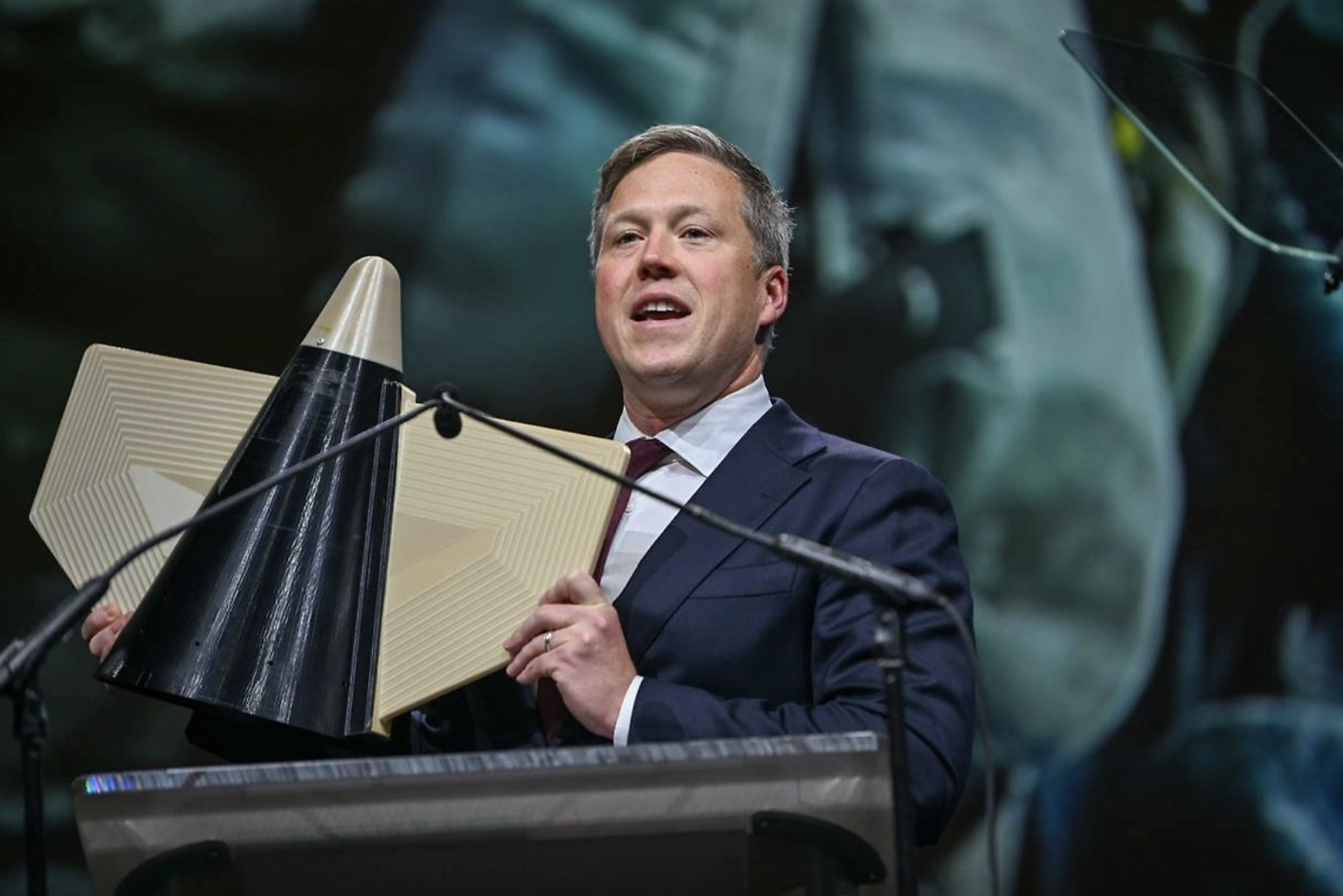 Песков опроверг слухи о тайных консультациях с министром армии США Дрисколлом