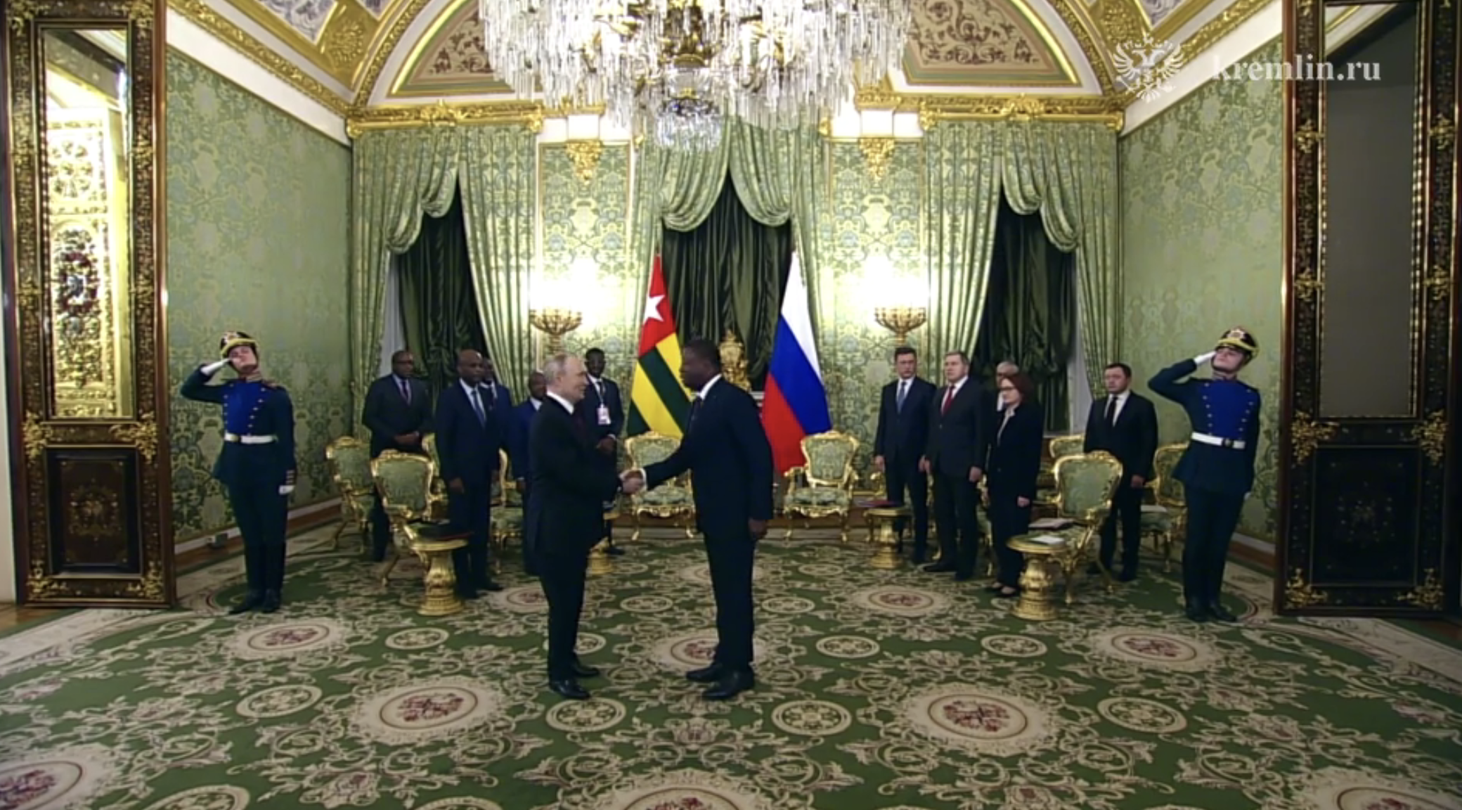 Путин принял в Кремле премьера Того Гнассингбе