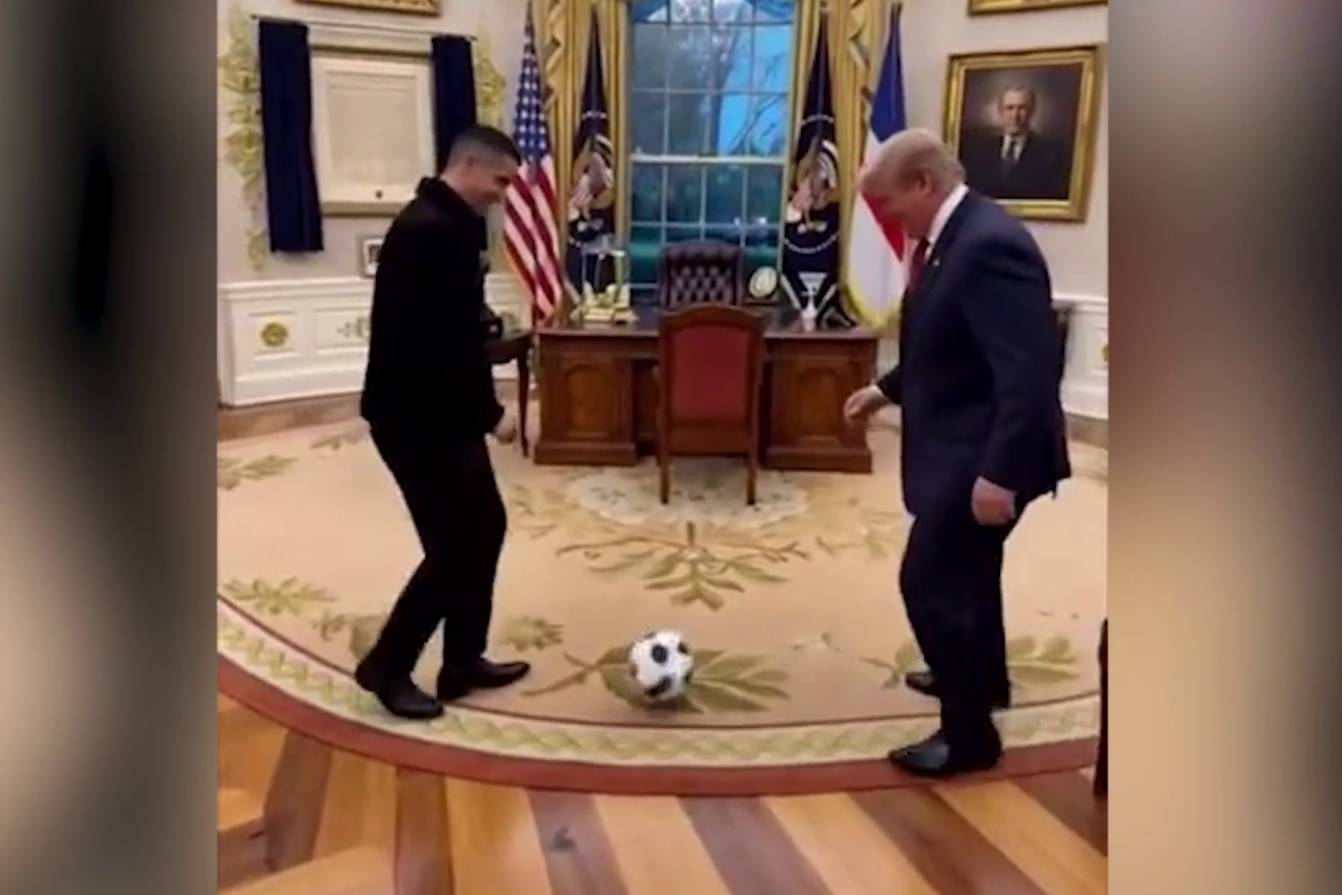 Ronaldovo srečanje s Trumpom v Beli hiši sprožilo nove odzive in finančne napovedi.