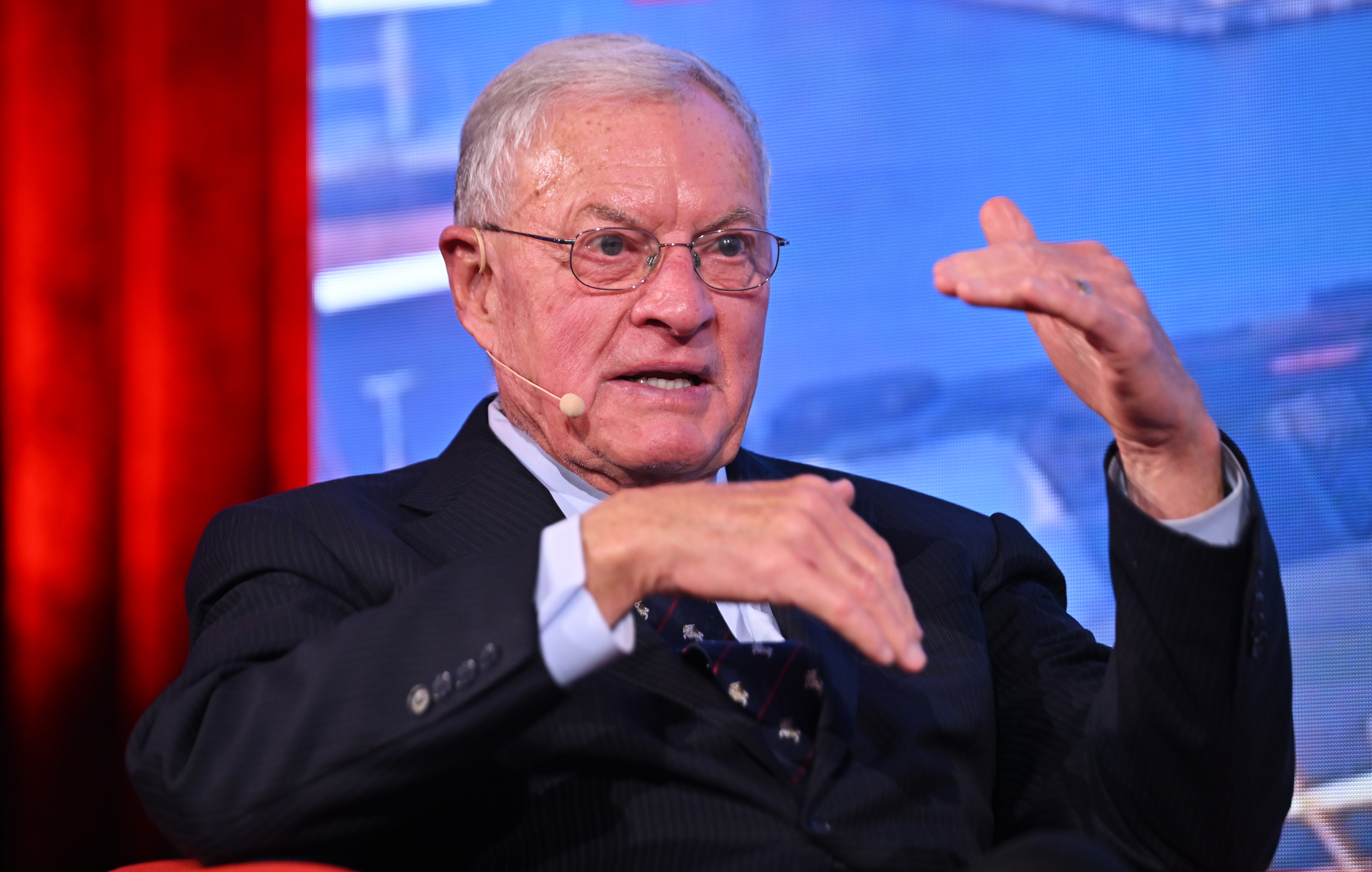 Политолог объяснил, почему Келлог внезапно решил уйти в отставку