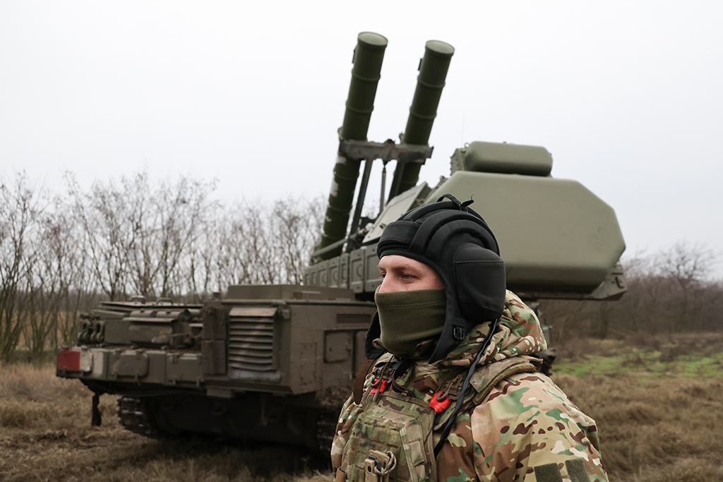 Бойцы ВС России пресекли пять попыток деблокирования окружённых групп ВСУ в ДНР
