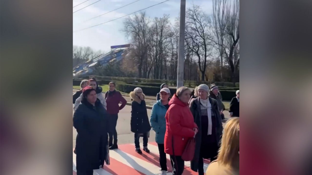 Родной город Зеленского охватили протесты из-за отключений света