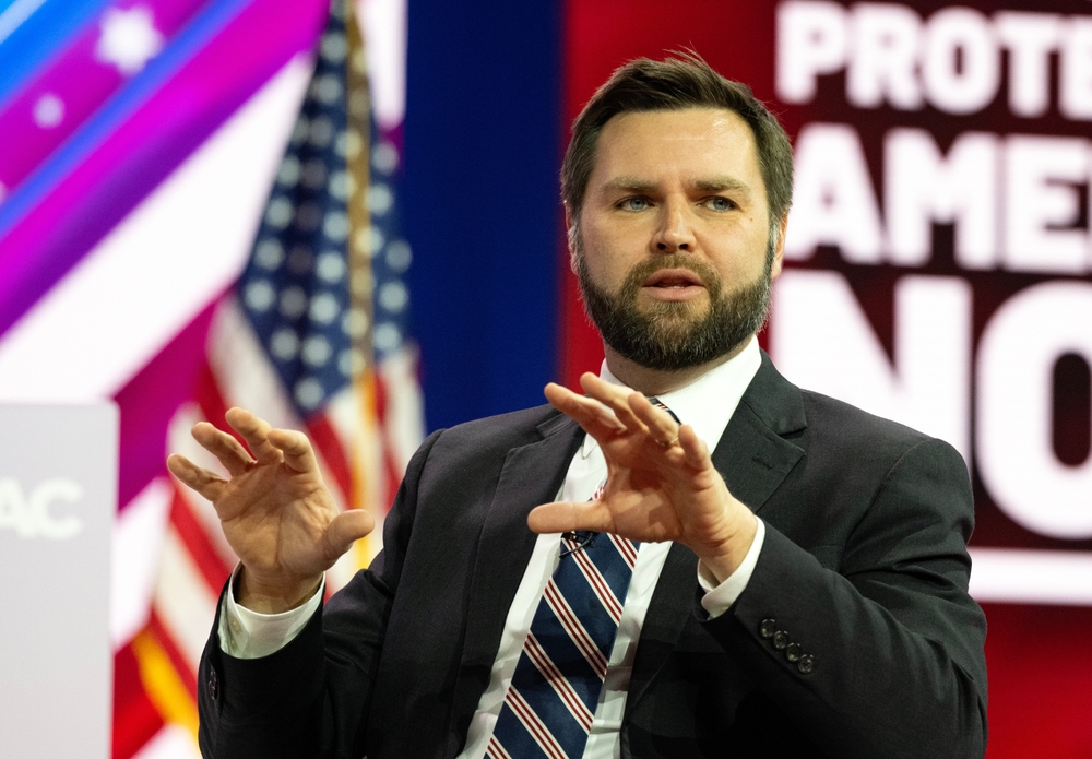 Ameriški podpredsednik Vance meni, da je zmaga Ukrajine zgolj s pomočjo ZDA iluzija