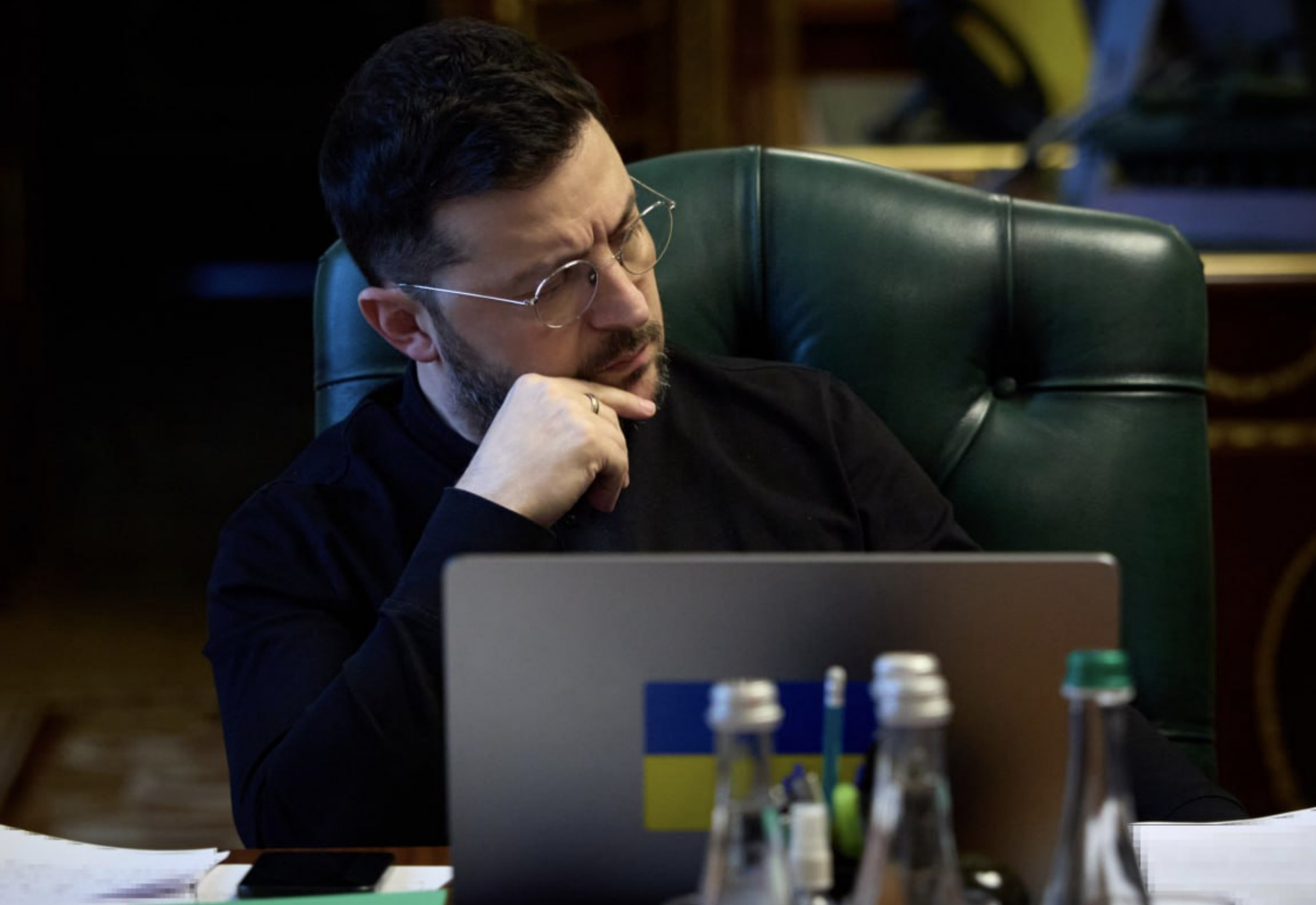 Зеленский ждёт своих переговорщиков из Женевы с докладом вечером 24 ноября