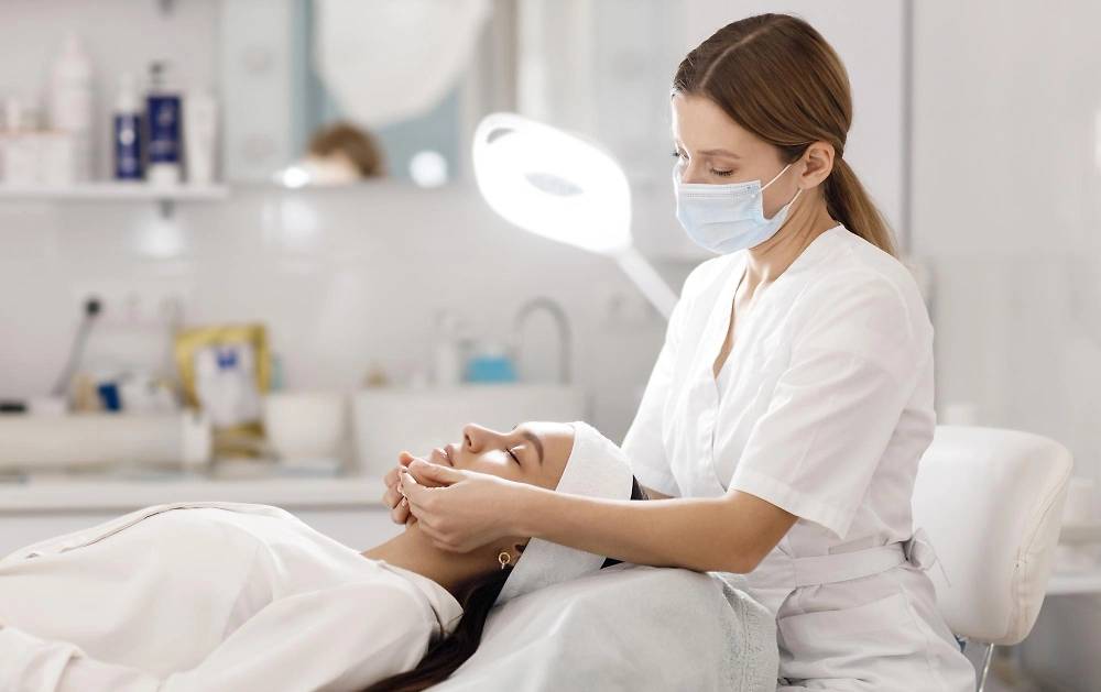 Удар по всей цепочке стоимости: Life.ru узнал, что ждёт бьюти-рынок России с повышением НДС