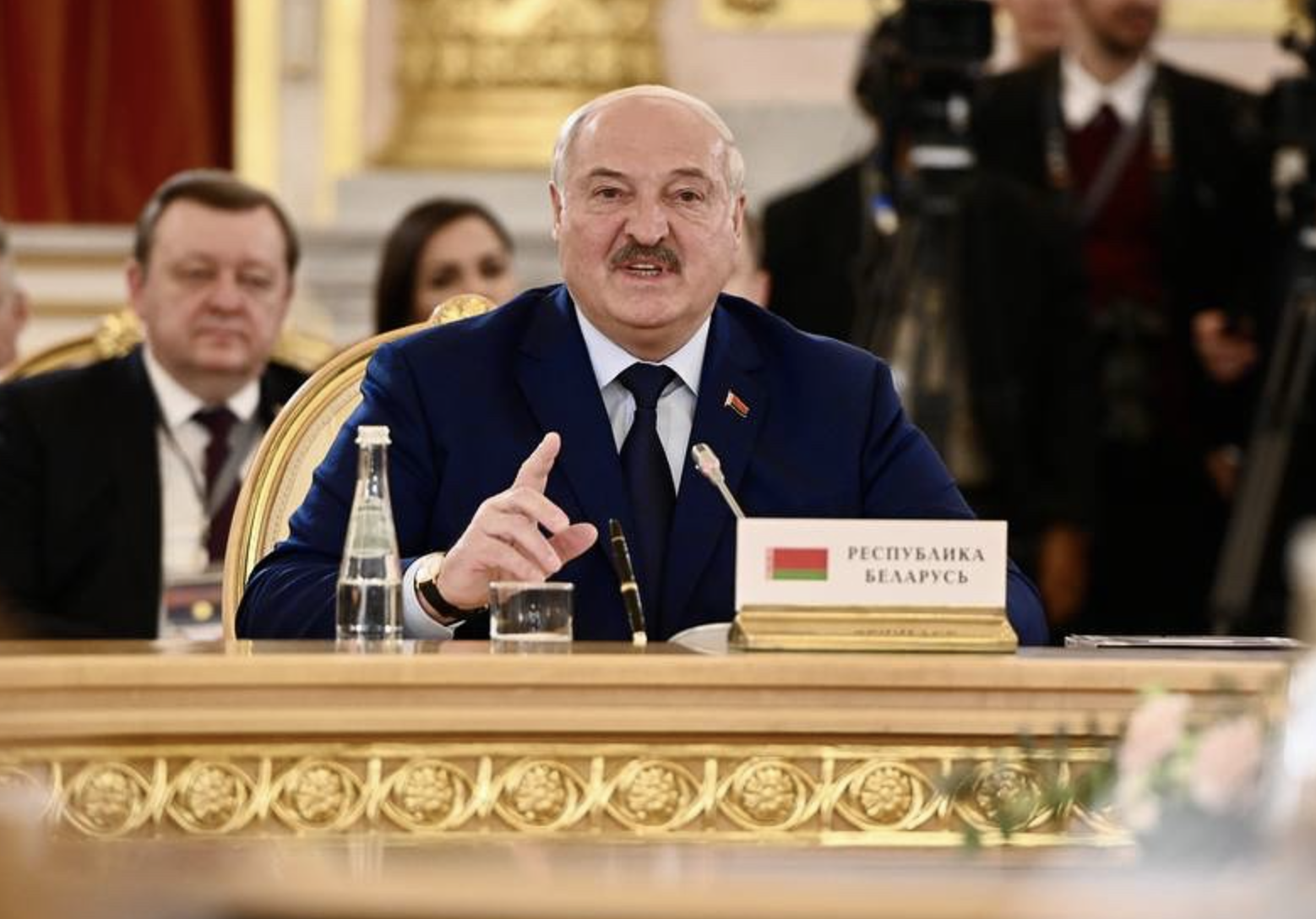 Лукашенко доложили о ситуации на границе с дальнобойщиками из Литвы