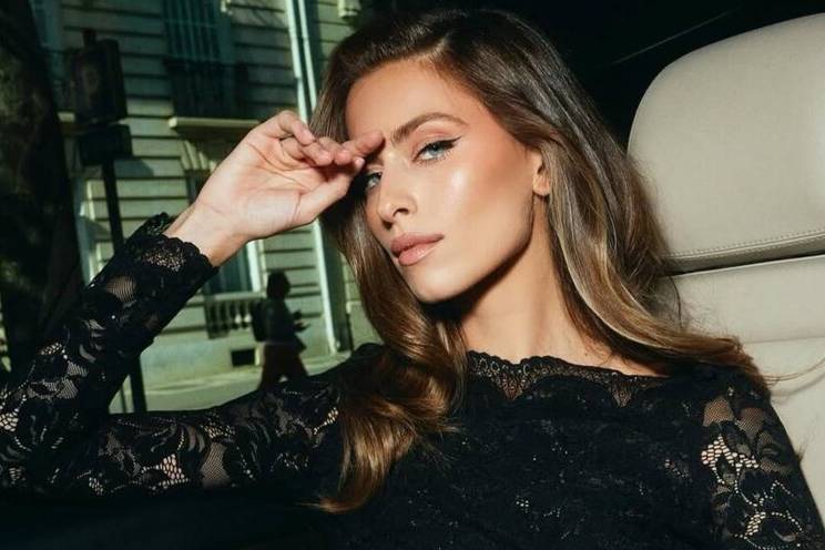 Внучка Софии Ротару поделилась смелыми фотографиями с отдыха в Японии